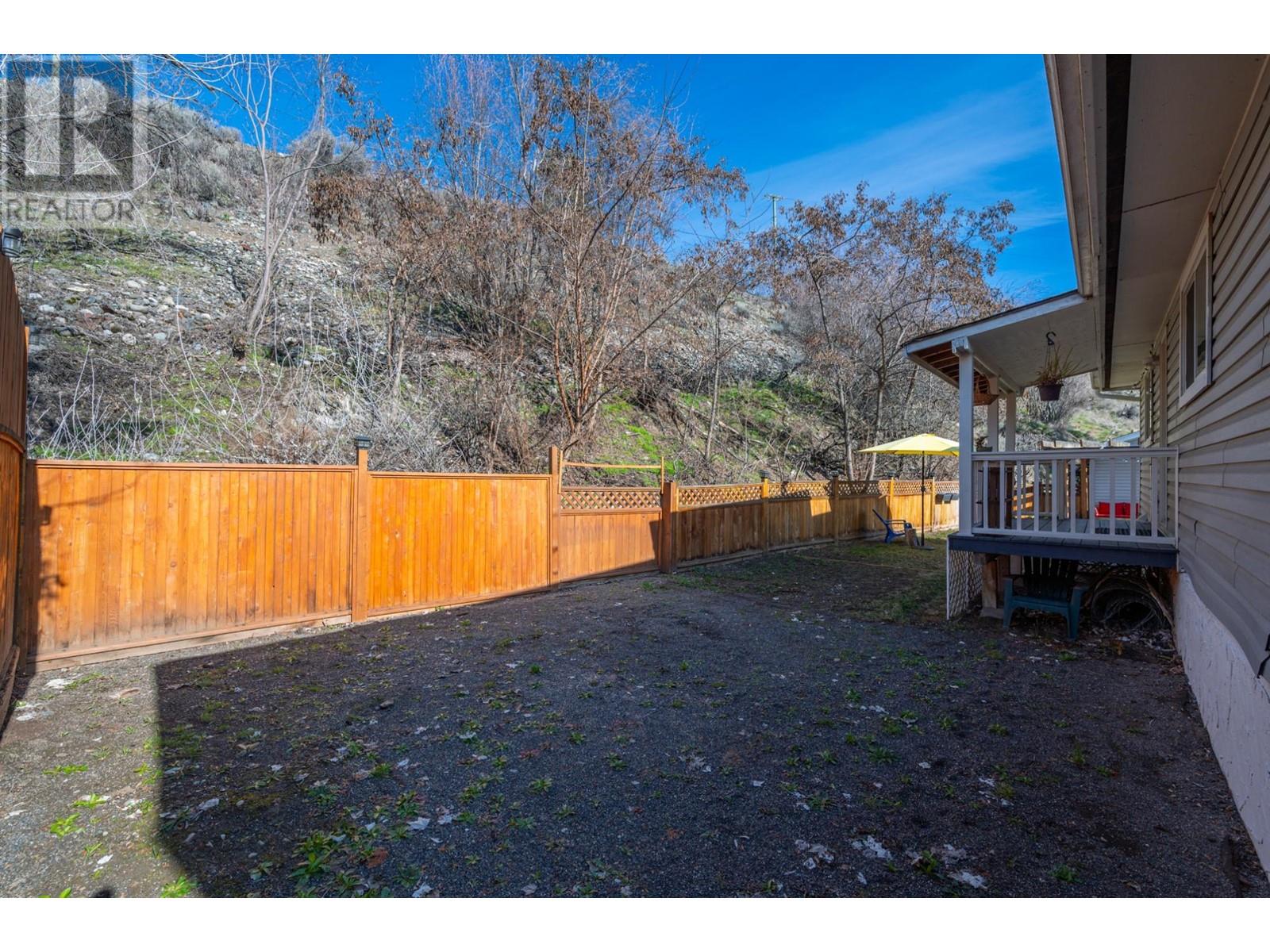565 Summers Street, Lillooet, British Columbia   - Photo 38 - 177509