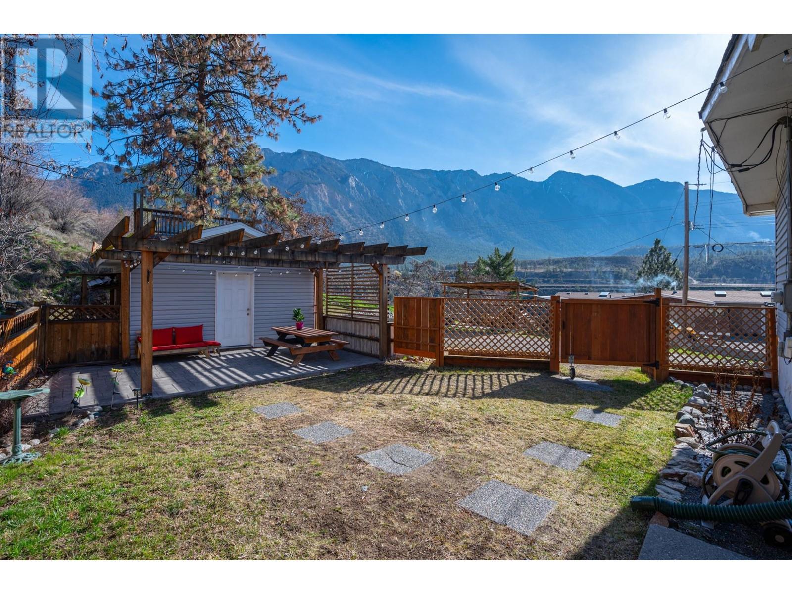565 Summers Street, Lillooet, British Columbia   - Photo 43 - 177509