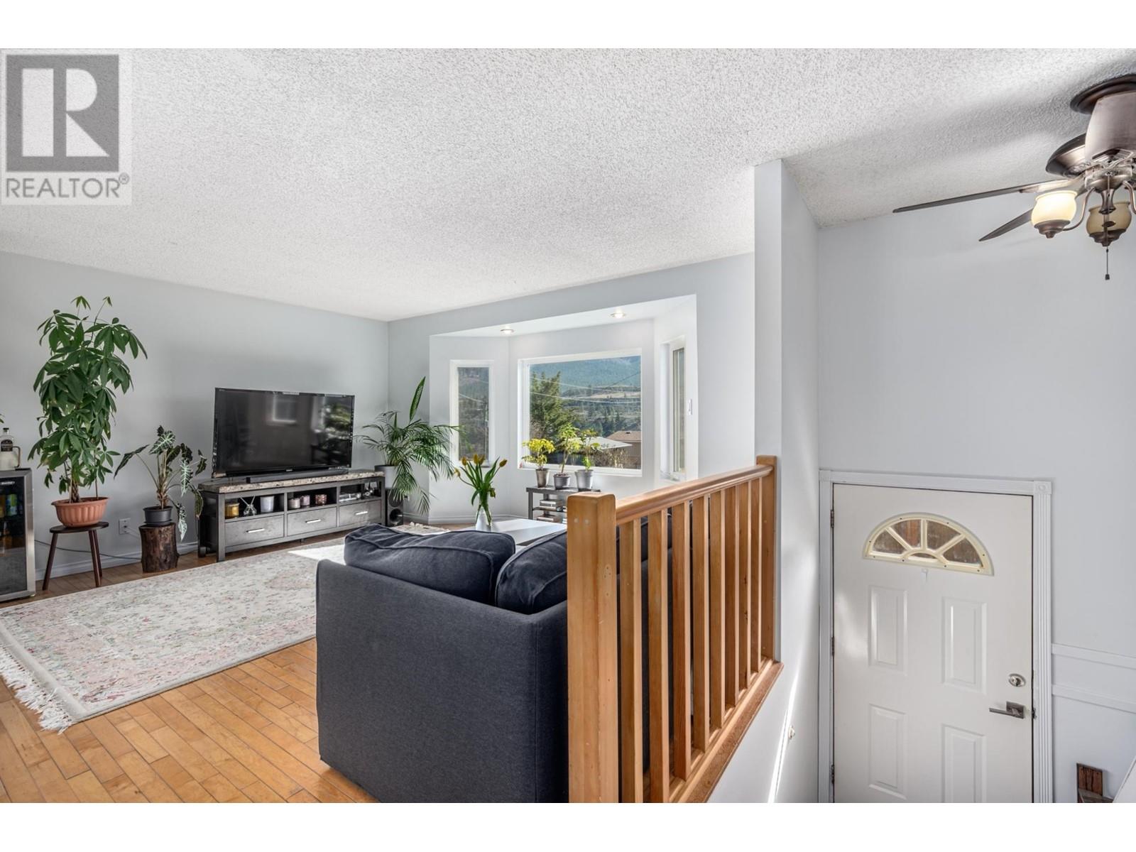 565 Summers Street, Lillooet, British Columbia   - Photo 5 - 177509