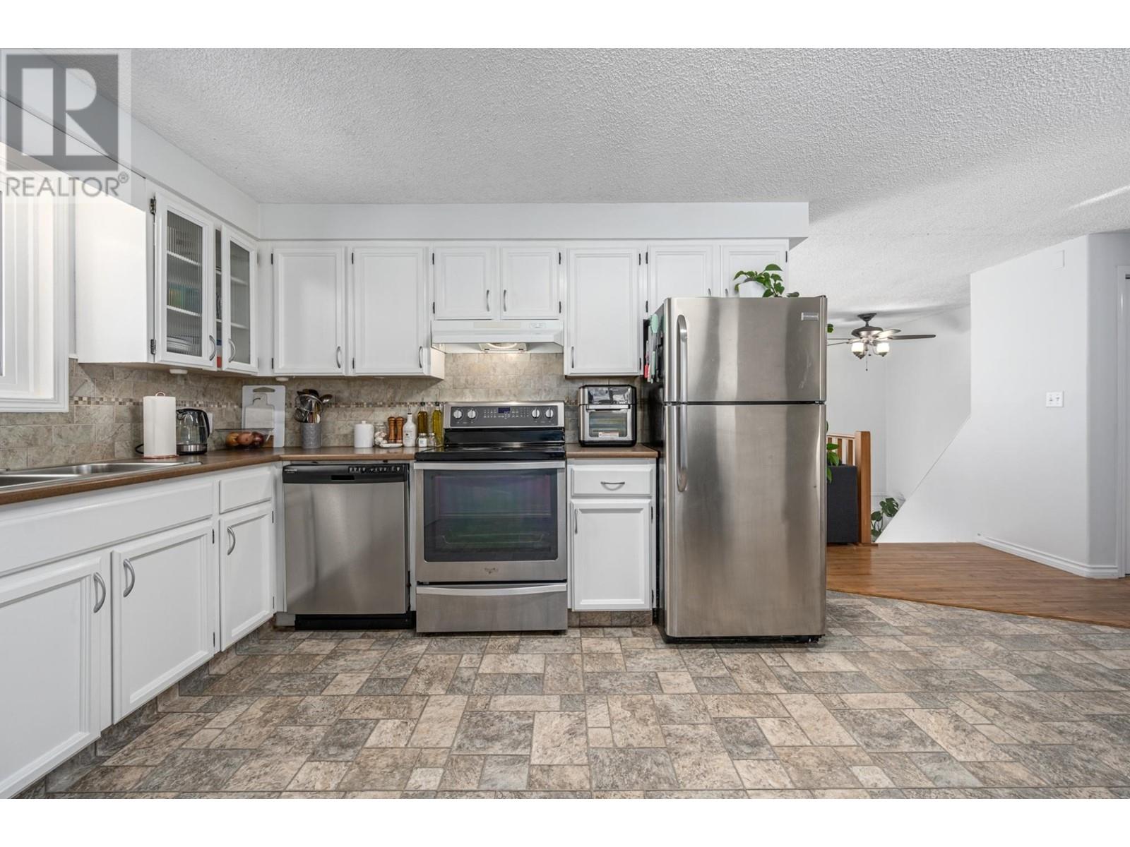 565 Summers Street, Lillooet, British Columbia   - Photo 8 - 177509
