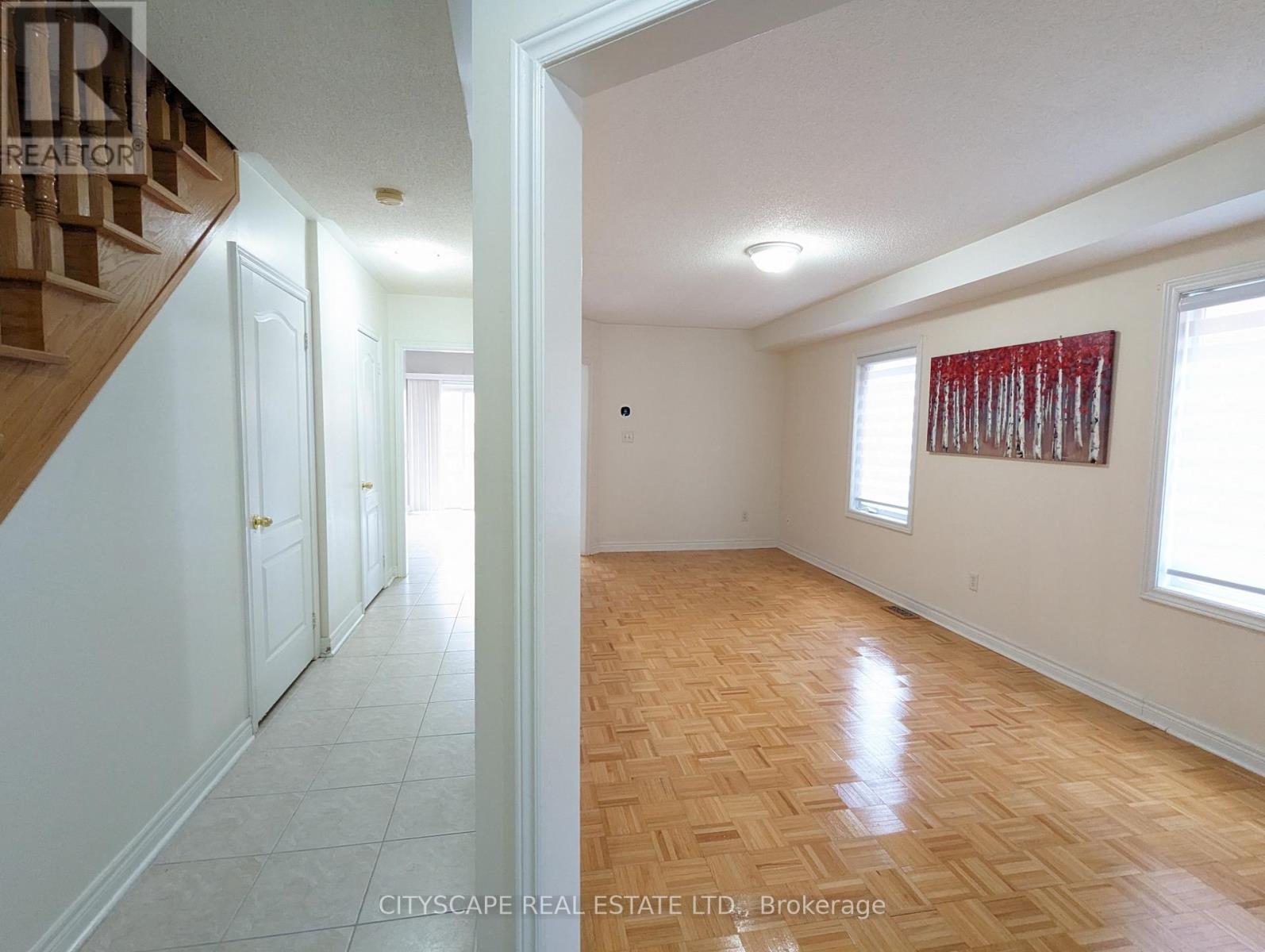 769 Fable Cres, Mississauga, Ontario  L5W 1S1 - Photo 5 - W8190670