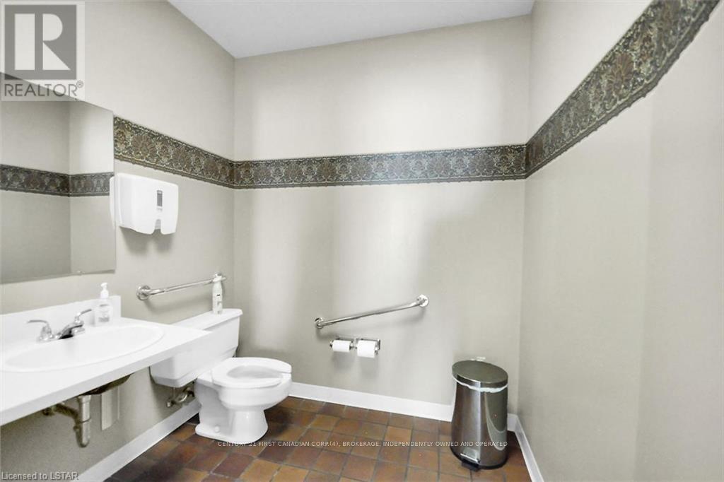 #3 -120 Vidal St N, Sarnia, Ontario  N7T 5X5 - Photo 14 - X8190092