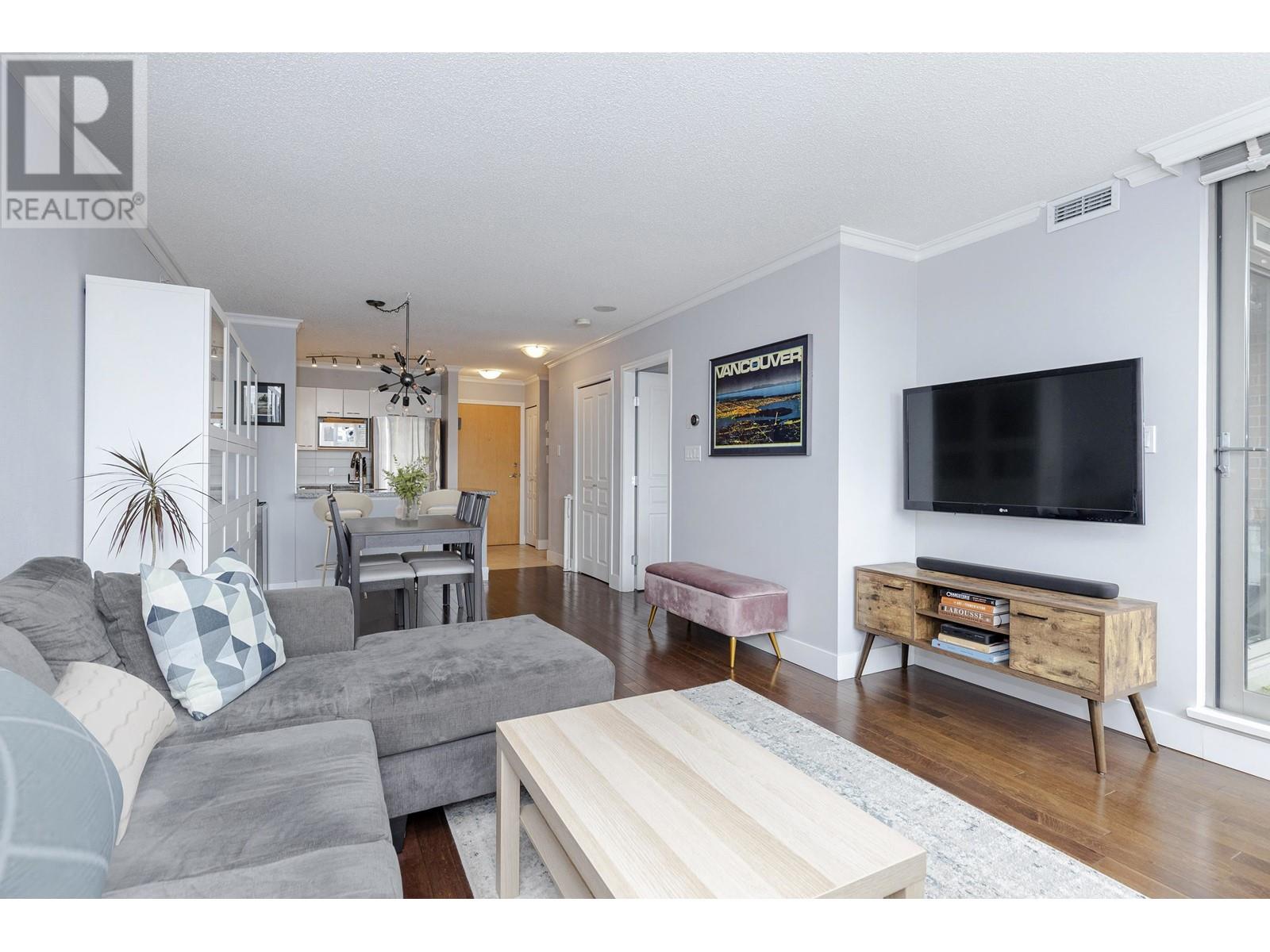 807 1575 W 10th Avenue, Vancouver, British Columbia  V6J 5L1 - Photo 10 - R2864561