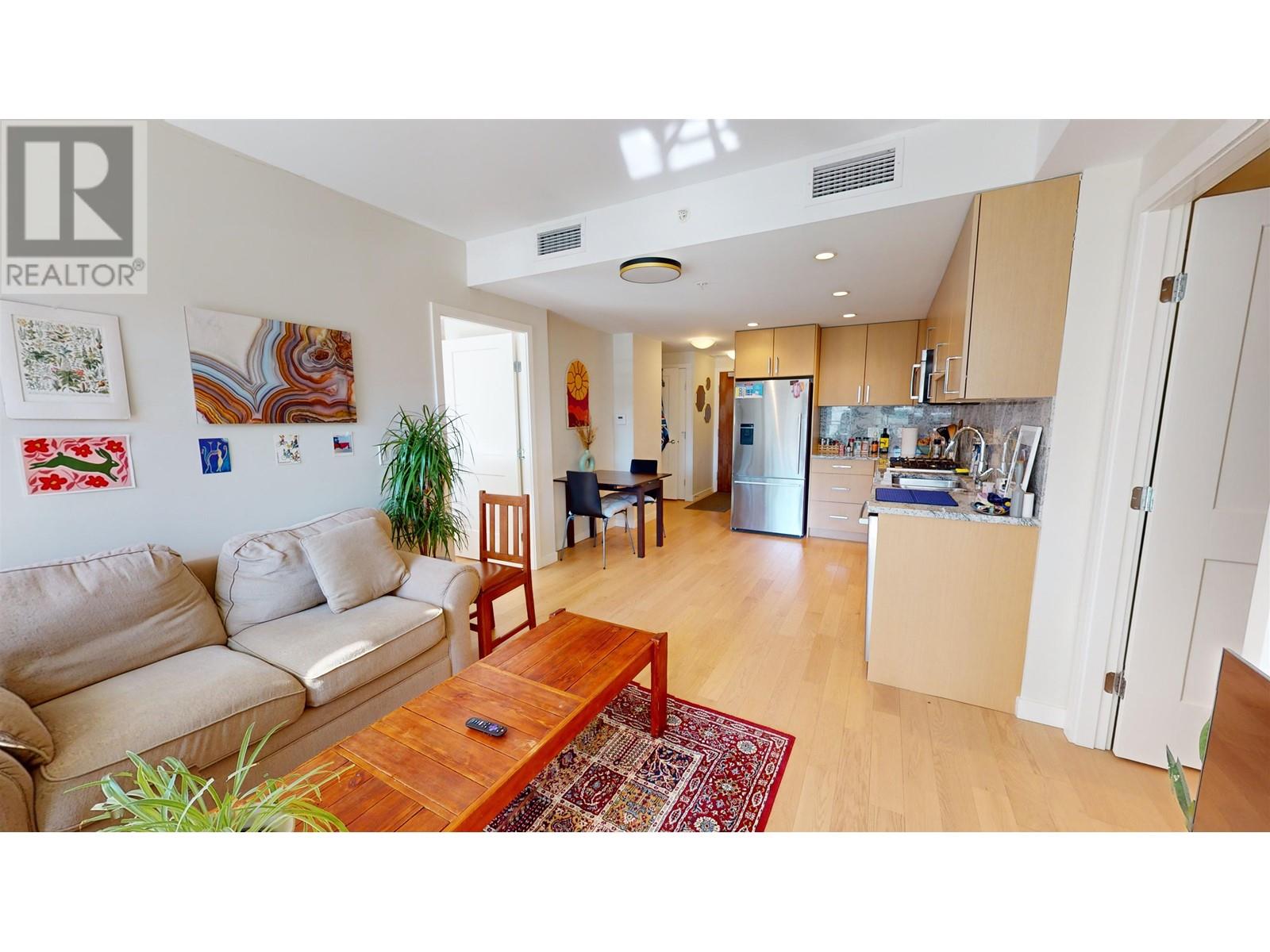 204 1708 Ontario Street, Vancouver, British Columbia  V5T 0J7 - Photo 5 - R2864564