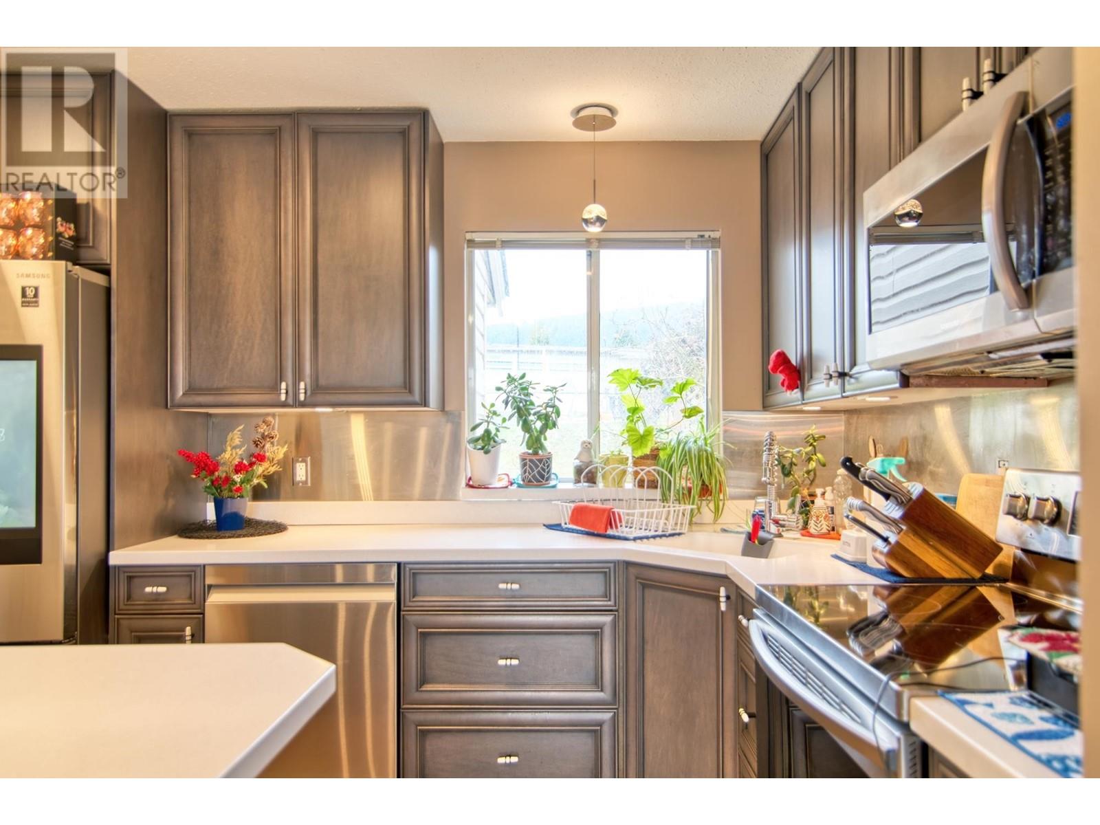 13 765 School Road, Gibsons, British Columbia  V0N 1V9 - Photo 16 - R2864588