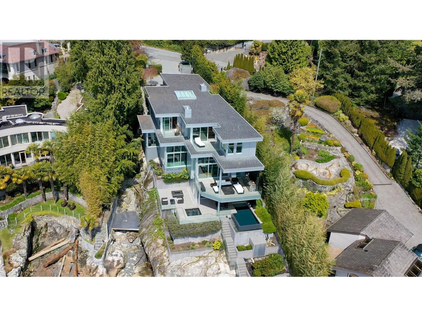 3906 Marine Drive, West Vancouver, British Columbia  V7V 1N4 - Photo 3 - R2864548