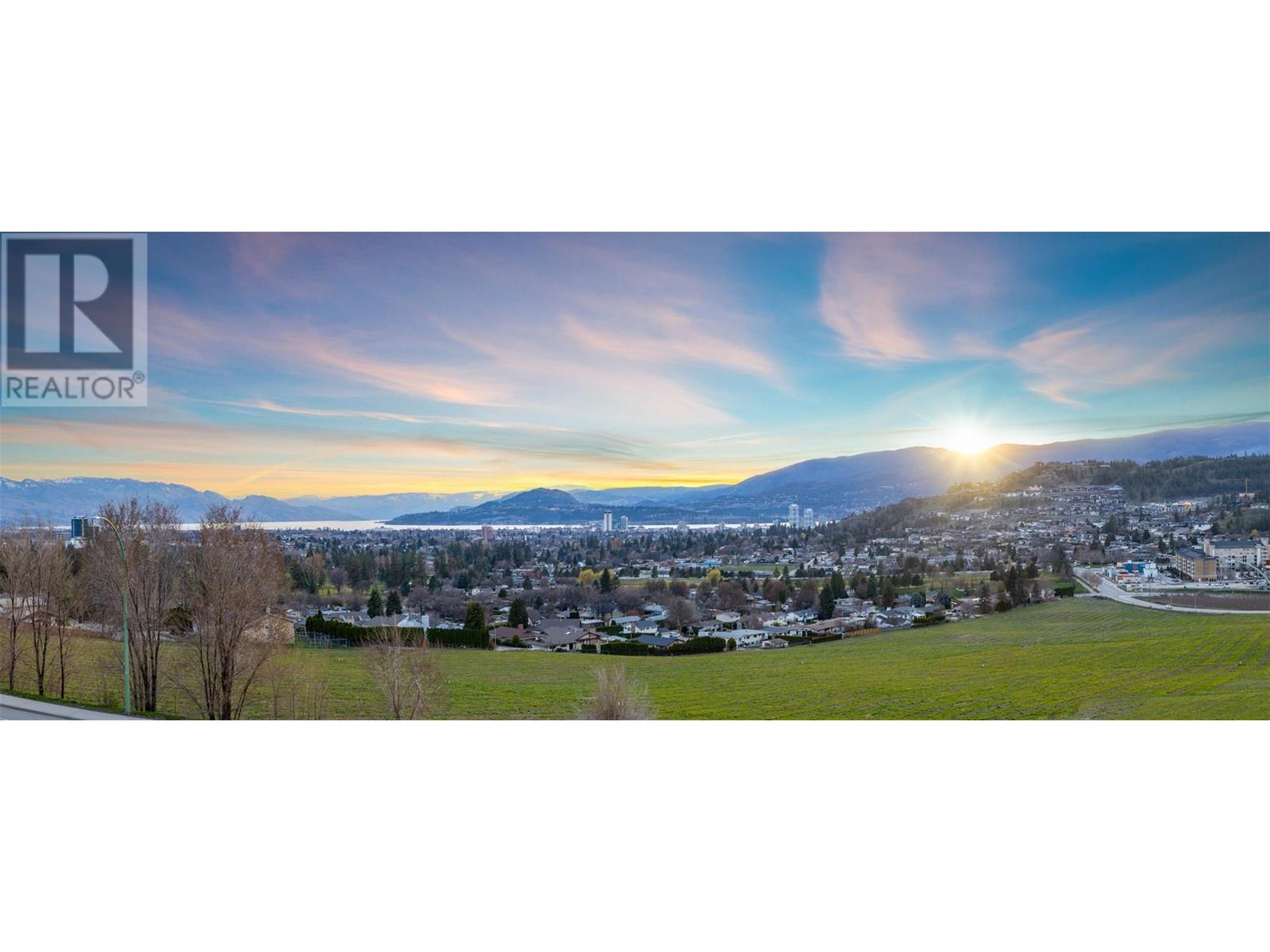 766 Denali Drive, Kelowna, British Columbia  V1V 2T4 - Photo 3 - 10308609