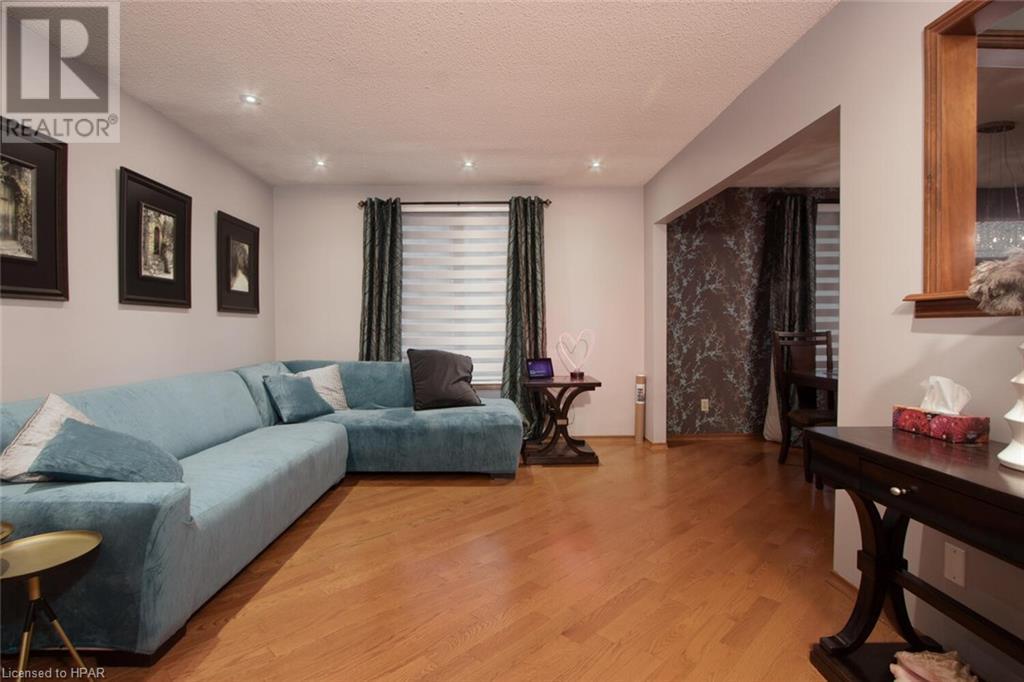 338 Greenwood Drive, Stratford, Ontario  N5A 7R3 - Photo 5 - 40565108