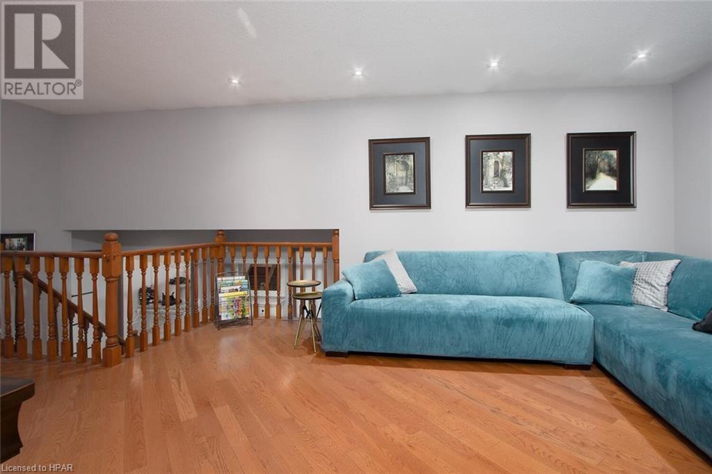 338 Greenwood Drive, Stratford, Ontario  N5A 7R3 - Photo 8 - 40565108