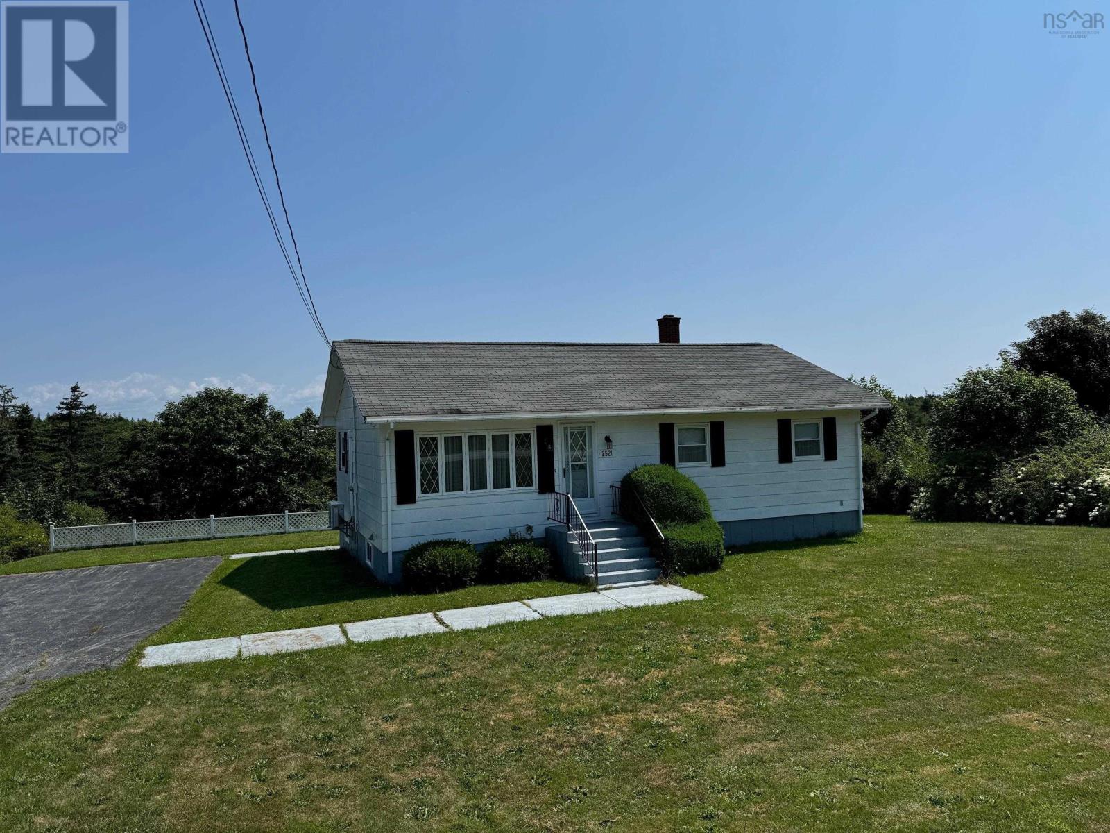 2521 Highway 334, Wedgeport, Nova Scotia  B0W 1B0 - Photo 1 - 202405794
