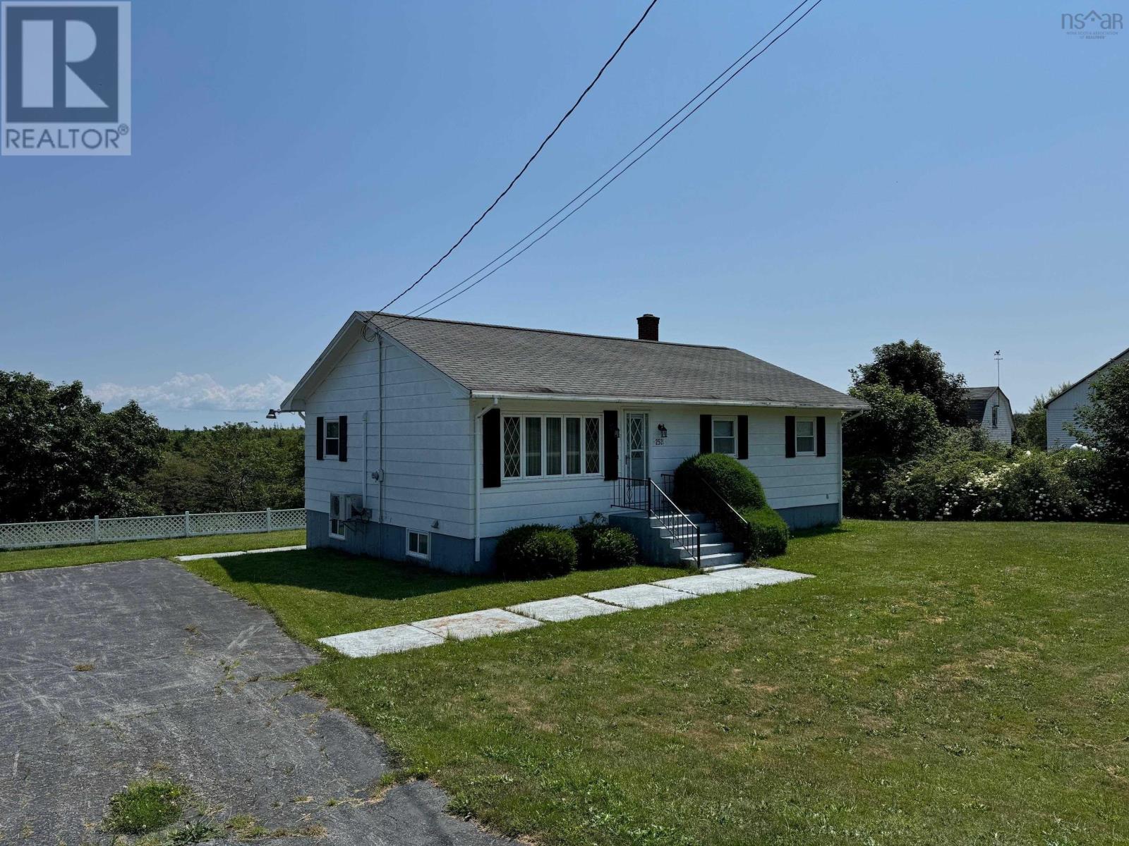 2521 Highway 334, Wedgeport, Nova Scotia  B0W 1B0 - Photo 3 - 202405794