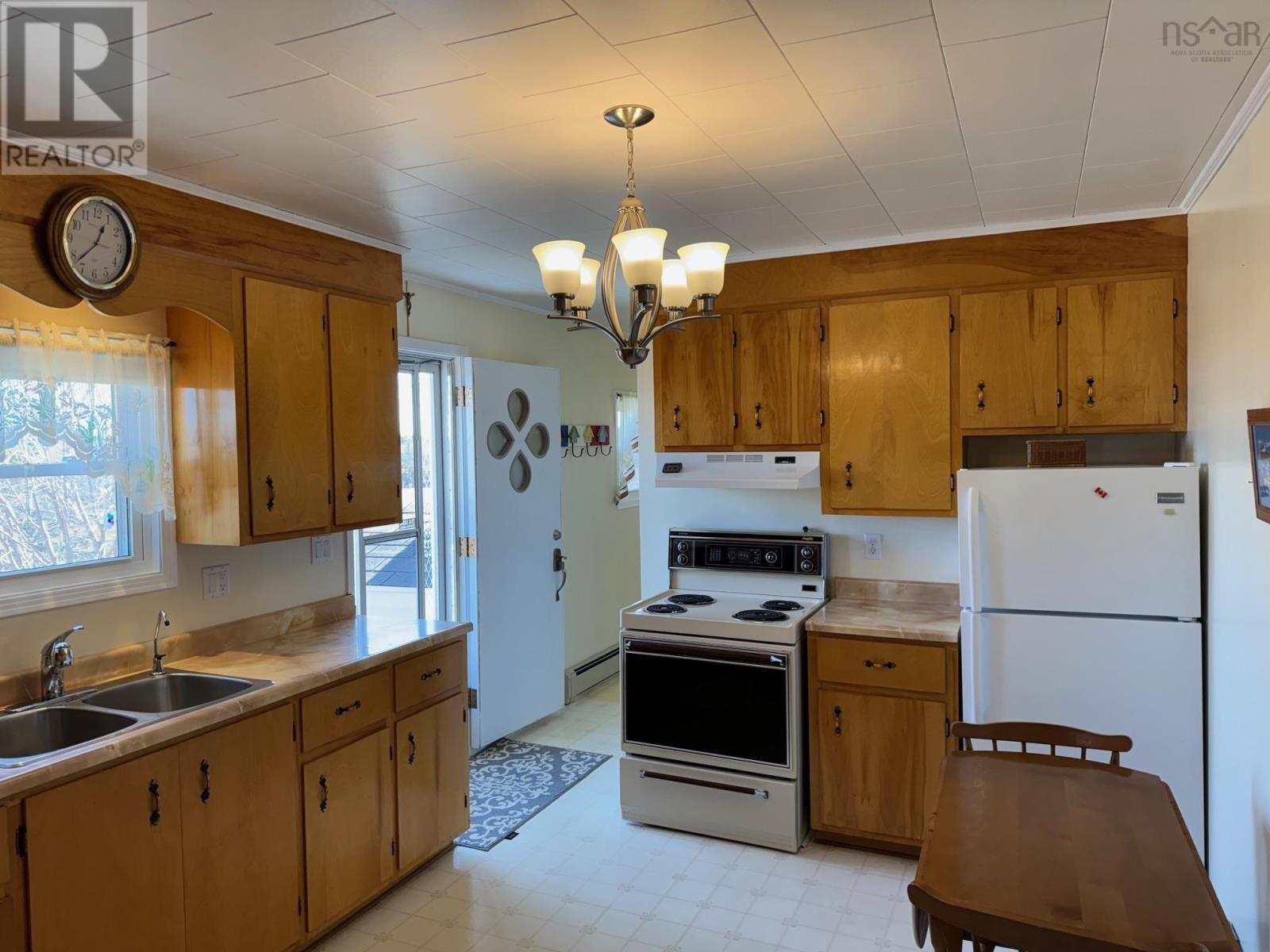 2521 Highway 334, Wedgeport, Nova Scotia  B0W 1B0 - Photo 7 - 202405794