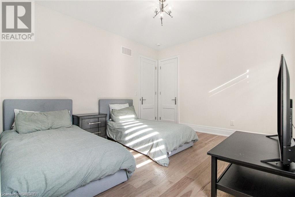 2337 Charles Cornwall Road, Oakville, Ontario  L6M 4G3 - Photo 28 - 40565126