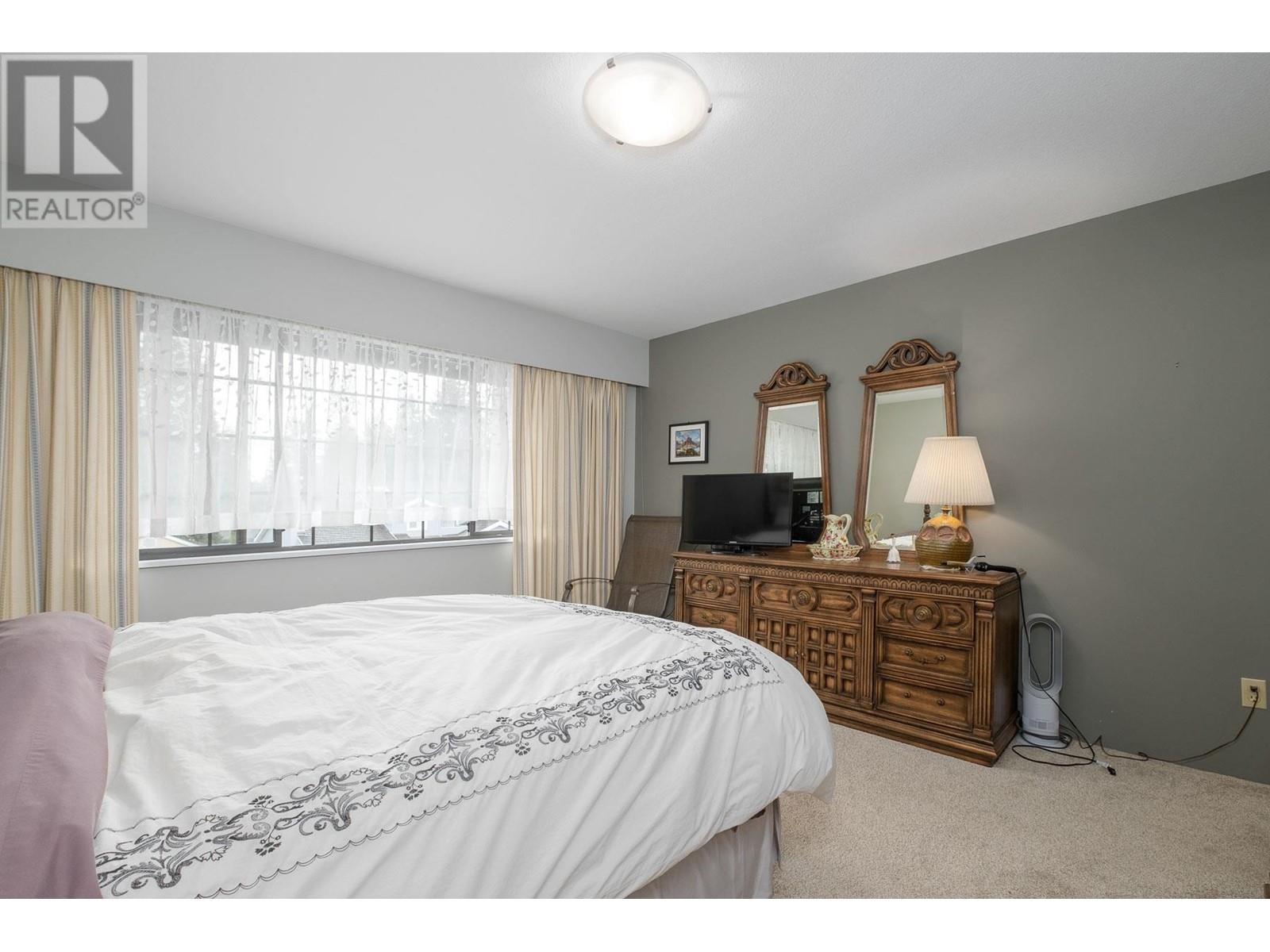 2421 Oranda Avenue, Coquitlam, British Columbia  V3K 3A5 - Photo 15 - R2864598