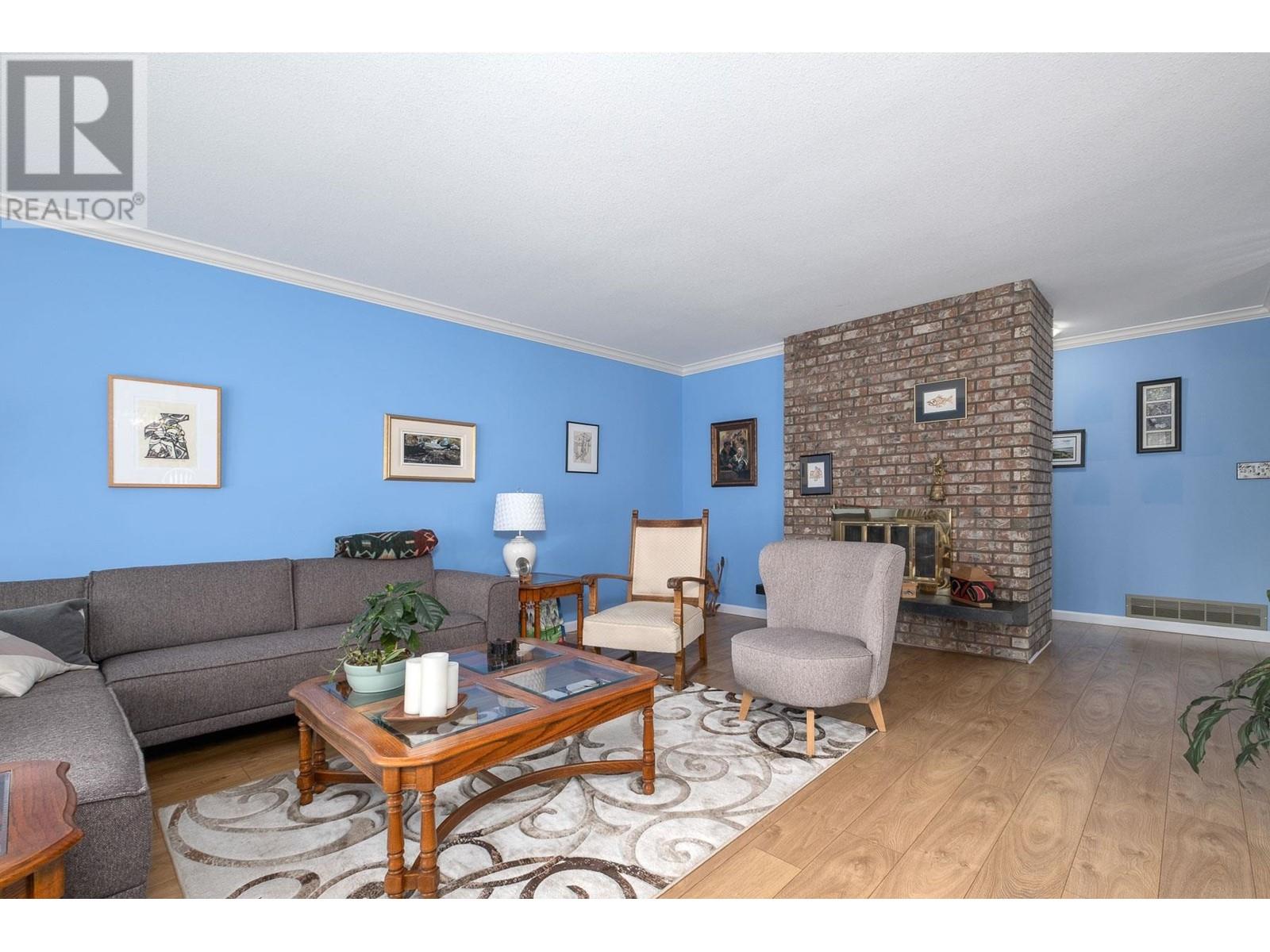 2421 Oranda Avenue, Coquitlam, British Columbia  V3K 3A5 - Photo 5 - R2864598