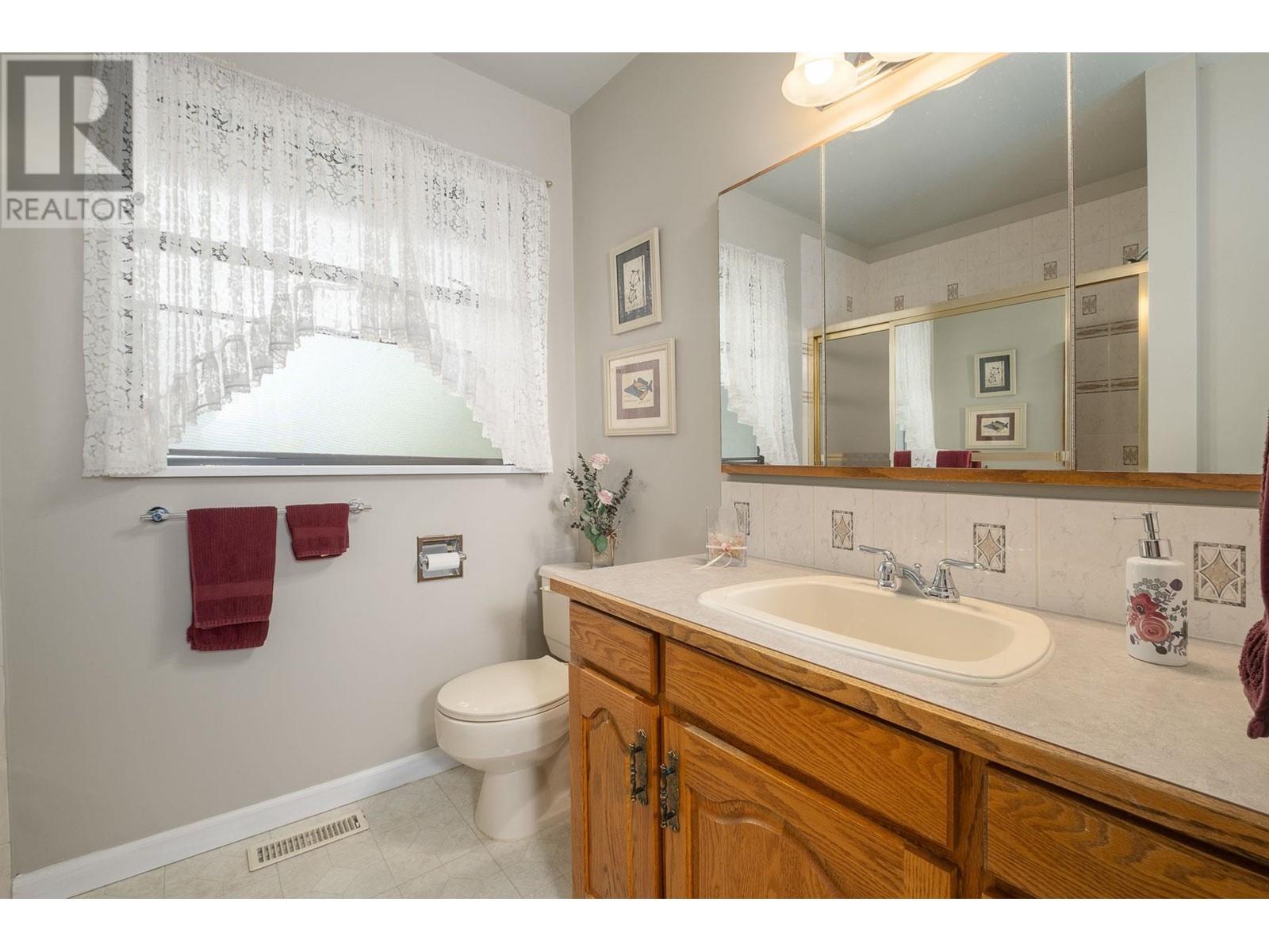 2421 Oranda Avenue, Coquitlam, British Columbia  V3K 3A5 - Photo 19 - R2864598