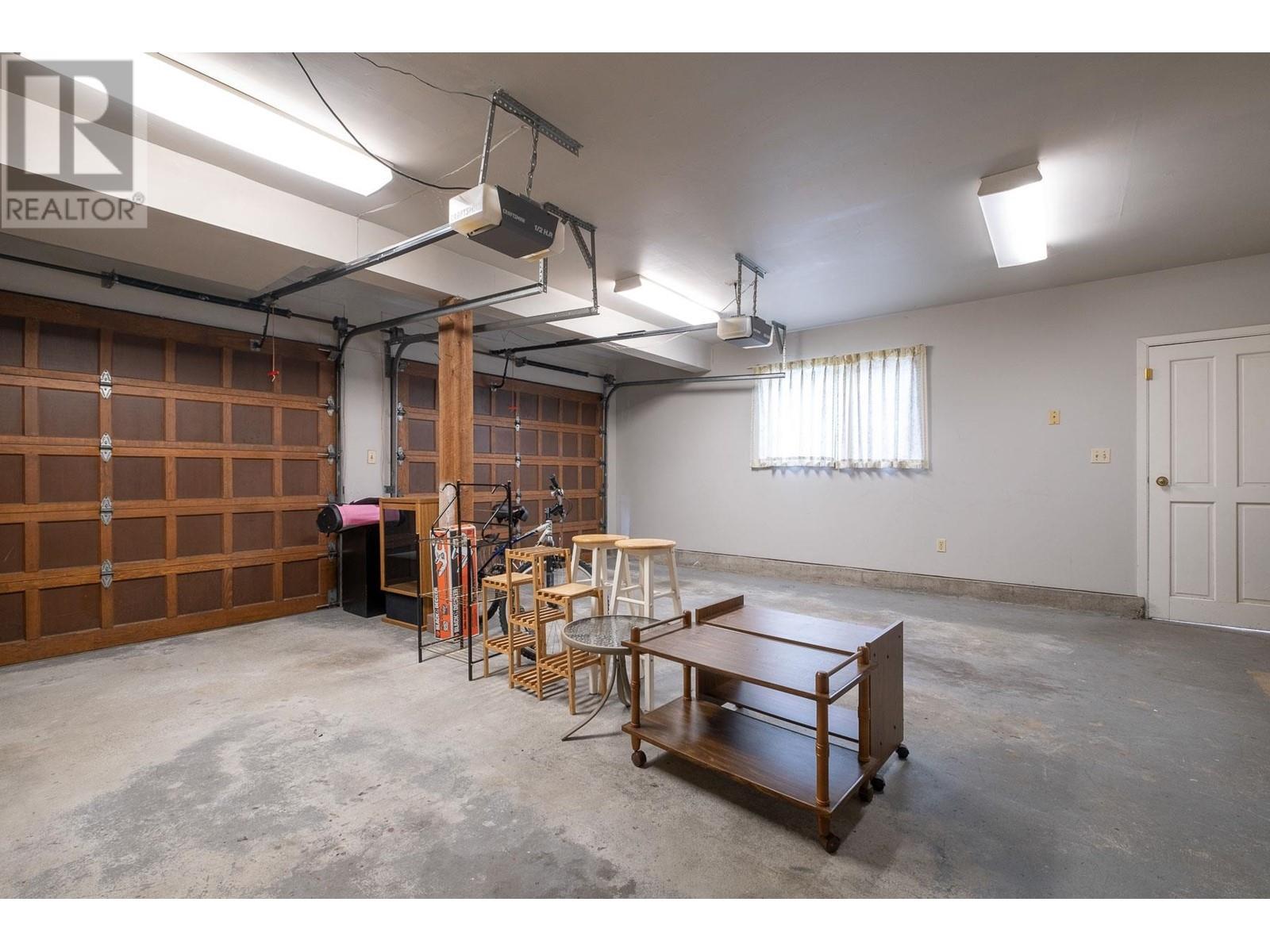 2421 Oranda Avenue, Coquitlam, British Columbia  V3K 3A5 - Photo 29 - R2864598