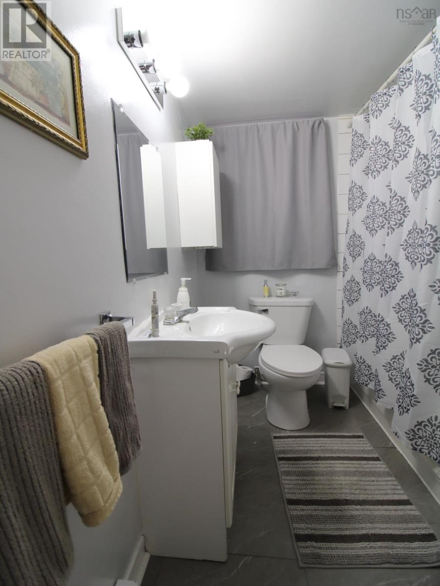 7 & 7a Mountain Avenue, Dartmouth, Nova Scotia  B2X 1E9 - Photo 9 - 202405790