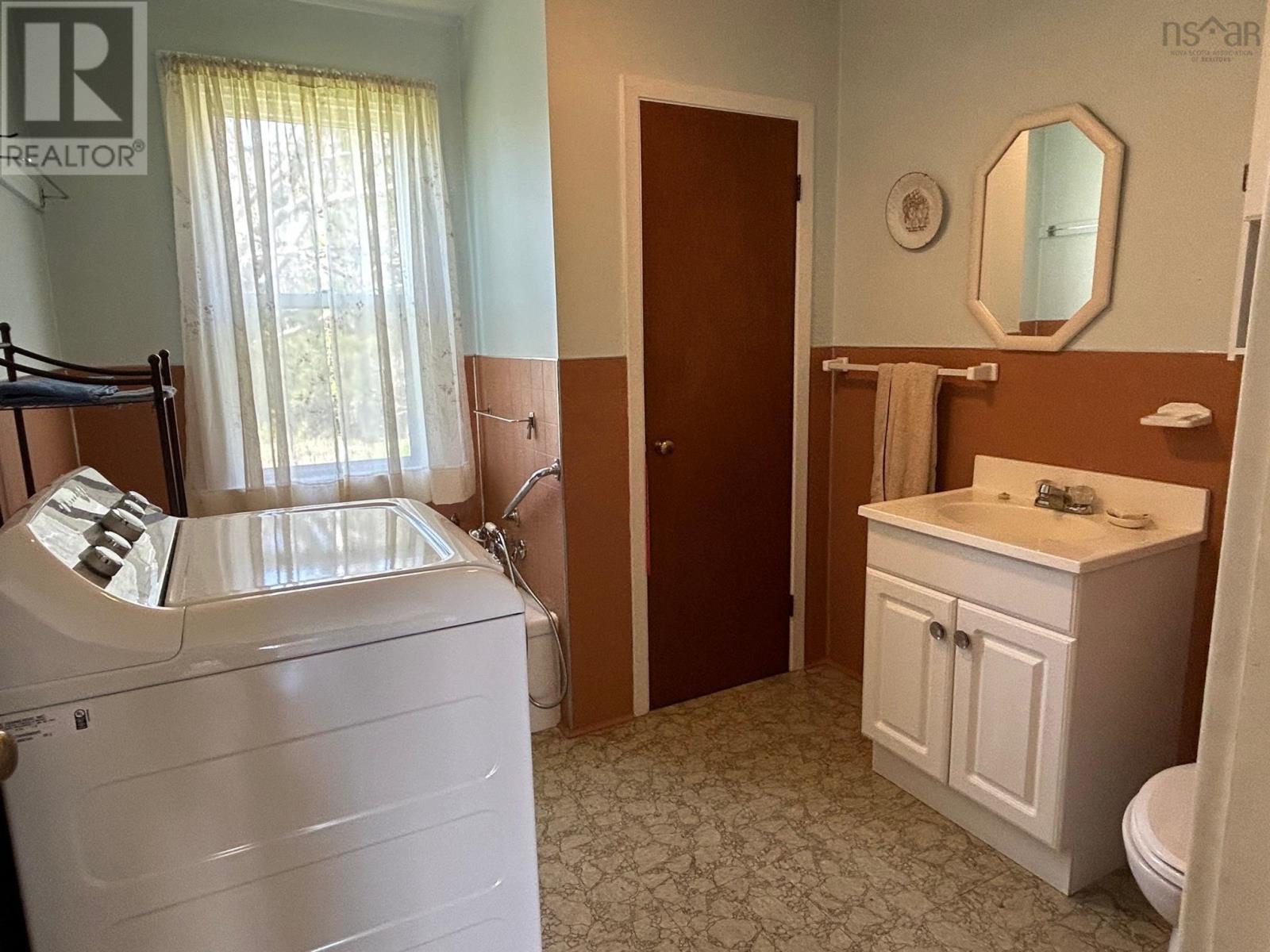 643 New Russell Road, New Russell, Nova Scotia  B0J 2M0 - Photo 11 - 202405818