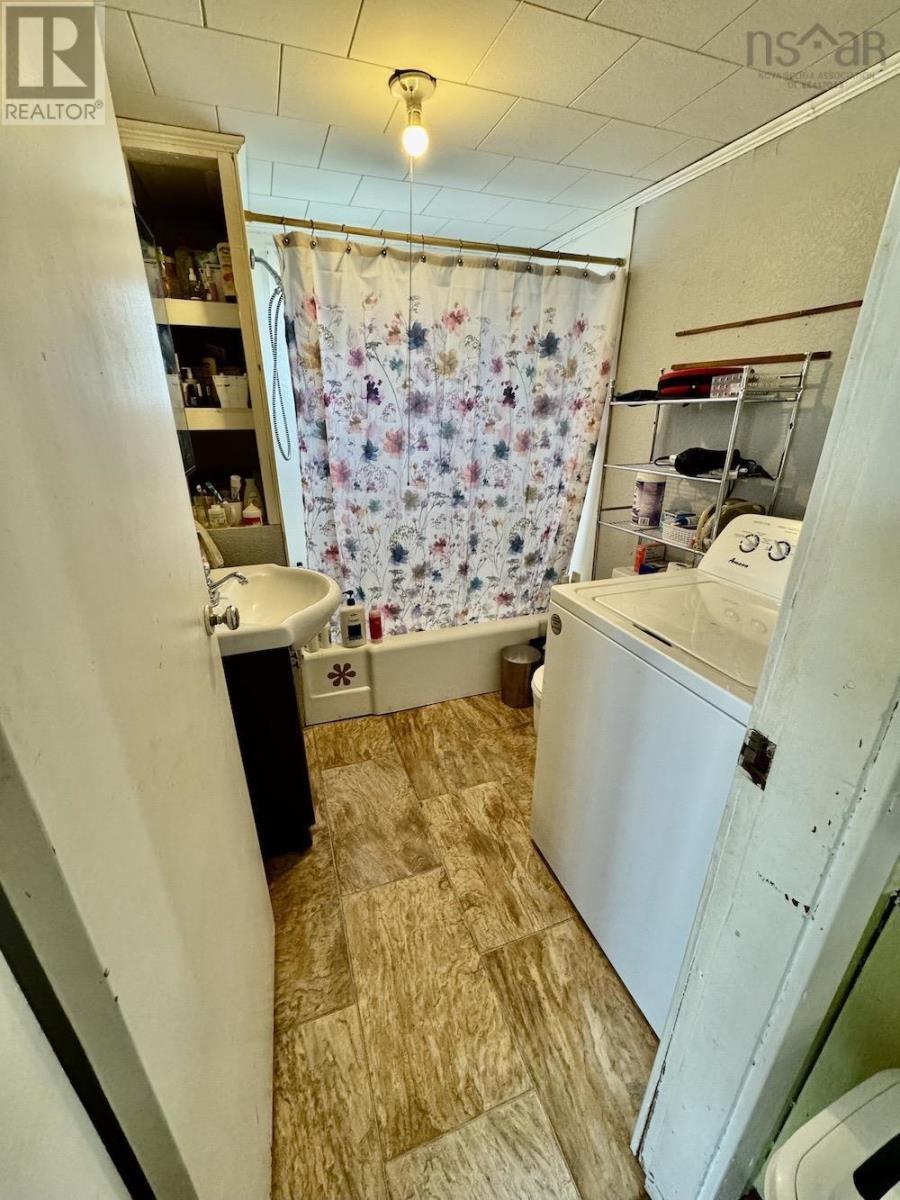 57 Hawk Point Road, Lower Clarks Harbour, Nova Scotia  B0W 1P0 - Photo 10 - 202405822