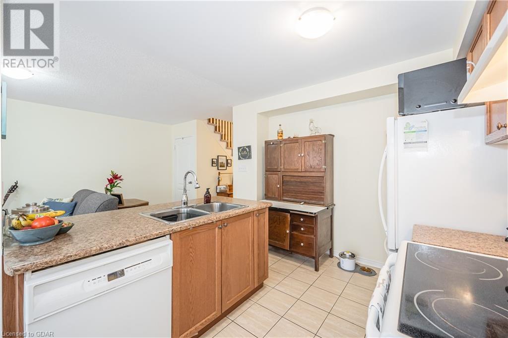 1035 Victoria Road S Unit# 16, Guelph, Ontario  N1L 1B3 - Photo 17 - 40565156