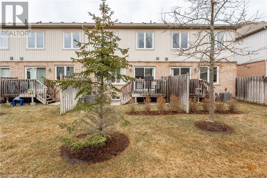 1035 Victoria Road S Unit# 16, Guelph, Ontario  N1L 1B3 - Photo 2 - 40565156