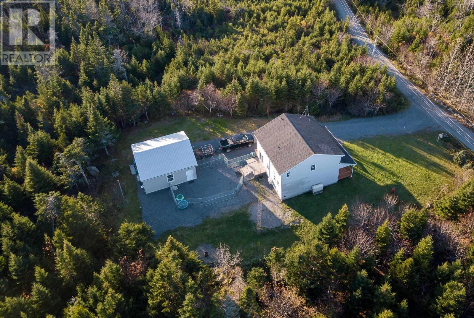 35 Sable Road, Ketch Harbour, Nova Scotia  B3V 1K8 - Photo 3 - 202405842