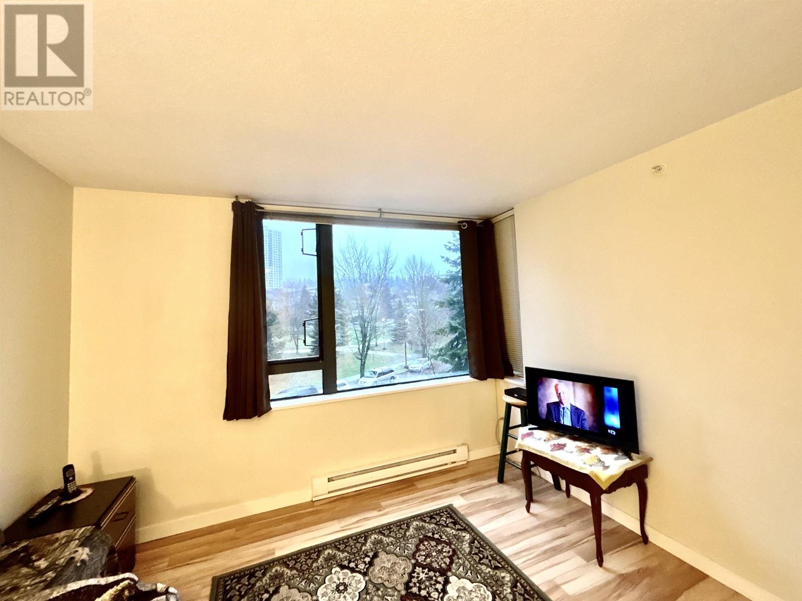 305 3588 Crowley Drive, Vancouver, British Columbia  V5R 6H3 - Photo 12 - R2864630