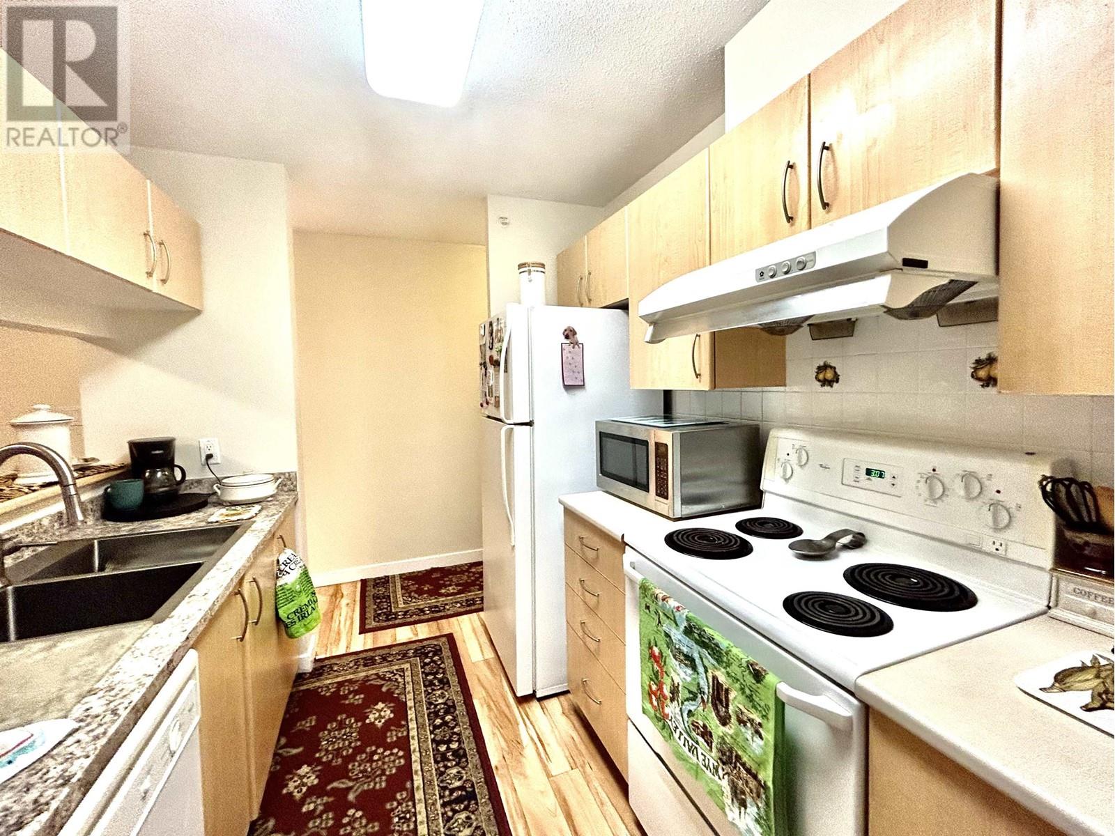 305 3588 Crowley Drive, Vancouver, British Columbia  V5R 6H3 - Photo 5 - R2864630