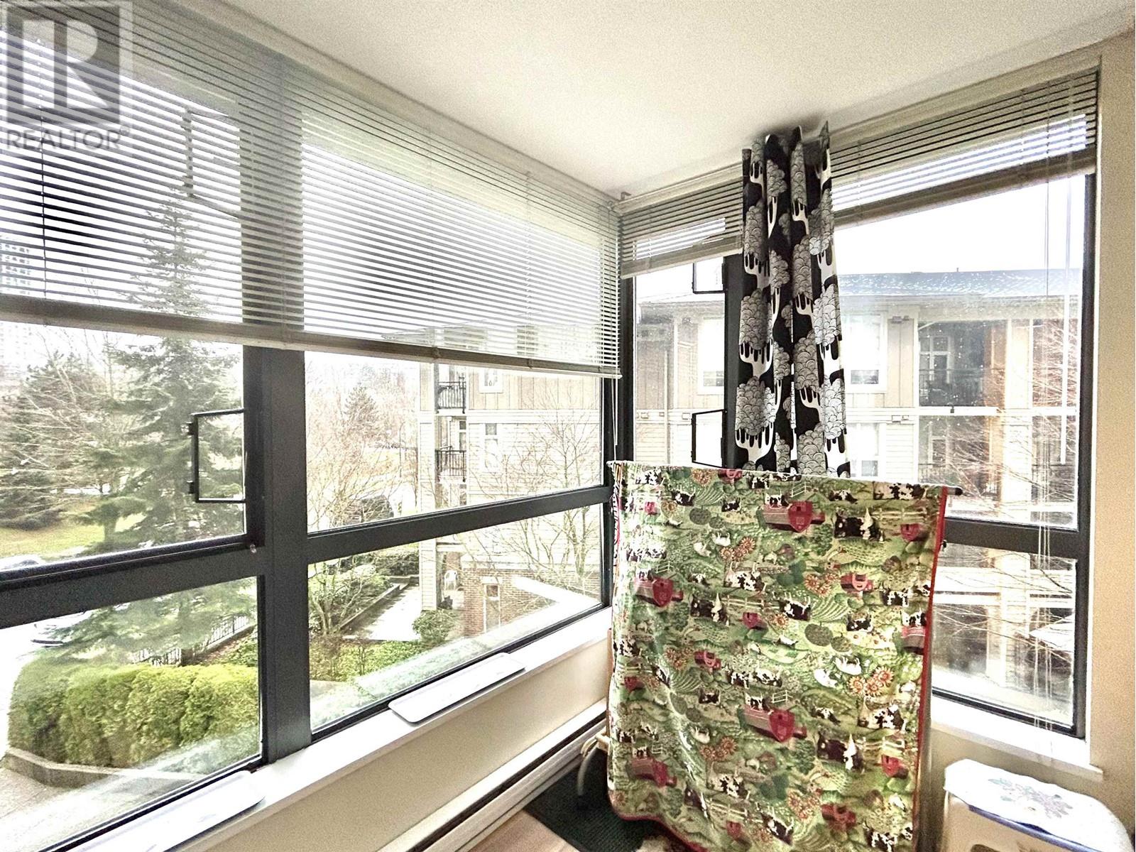 305 3588 Crowley Drive, Vancouver, British Columbia  V5R 6H3 - Photo 8 - R2864630