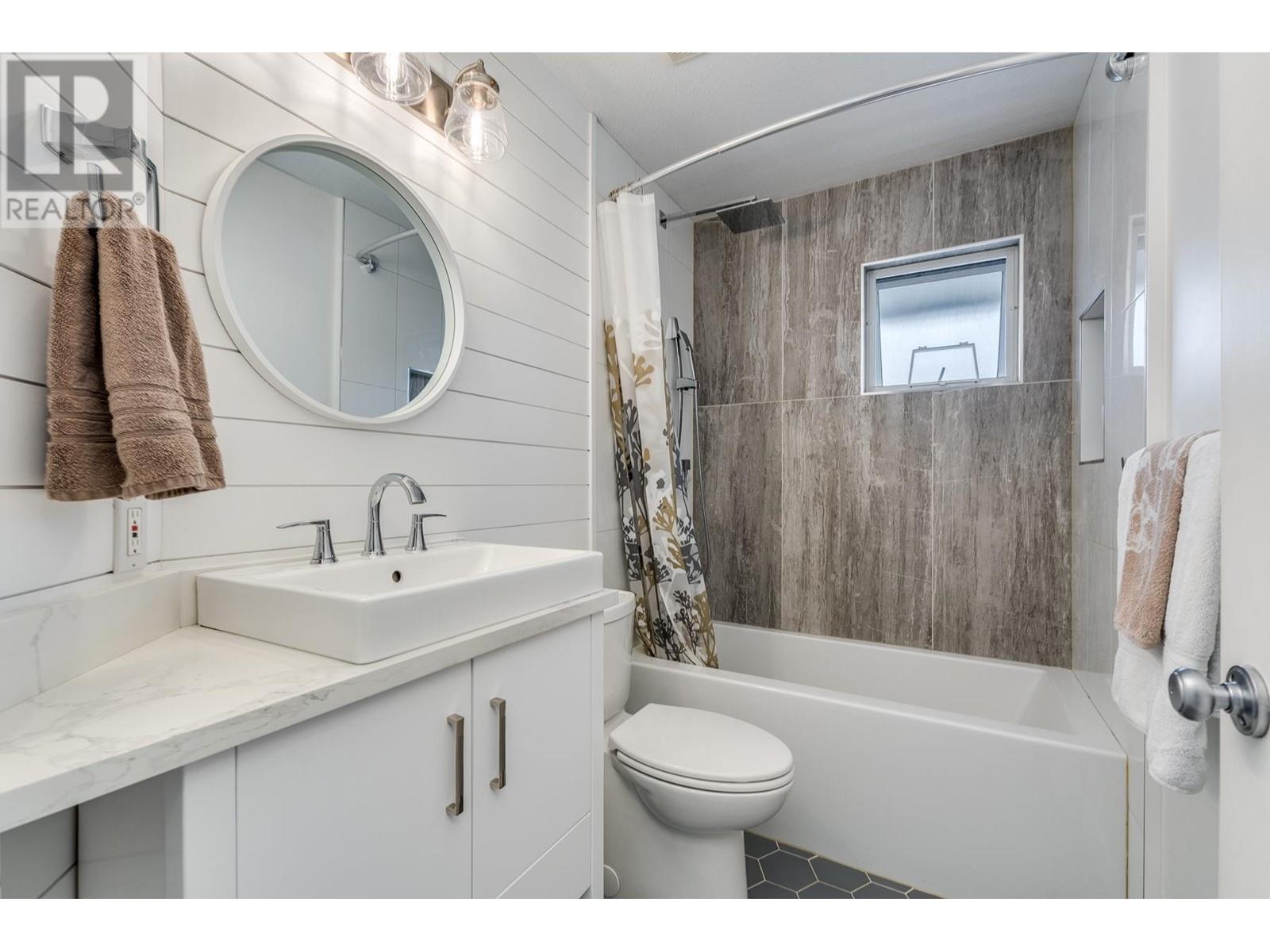 50 19034 Mcmyn Road, Pitt Meadows, British Columbia  V3Y 2N8 - Photo 12 - R2864659