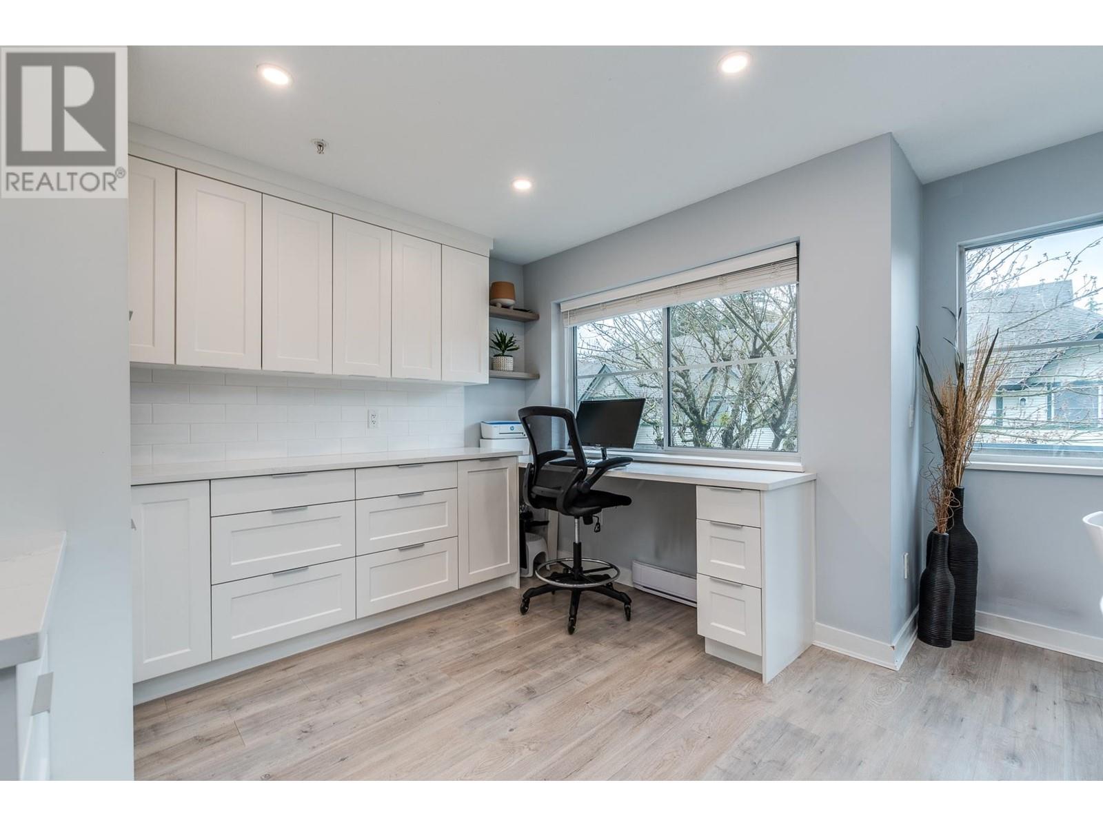 50 19034 Mcmyn Road, Pitt Meadows, British Columbia  V3Y 2N8 - Photo 5 - R2864659