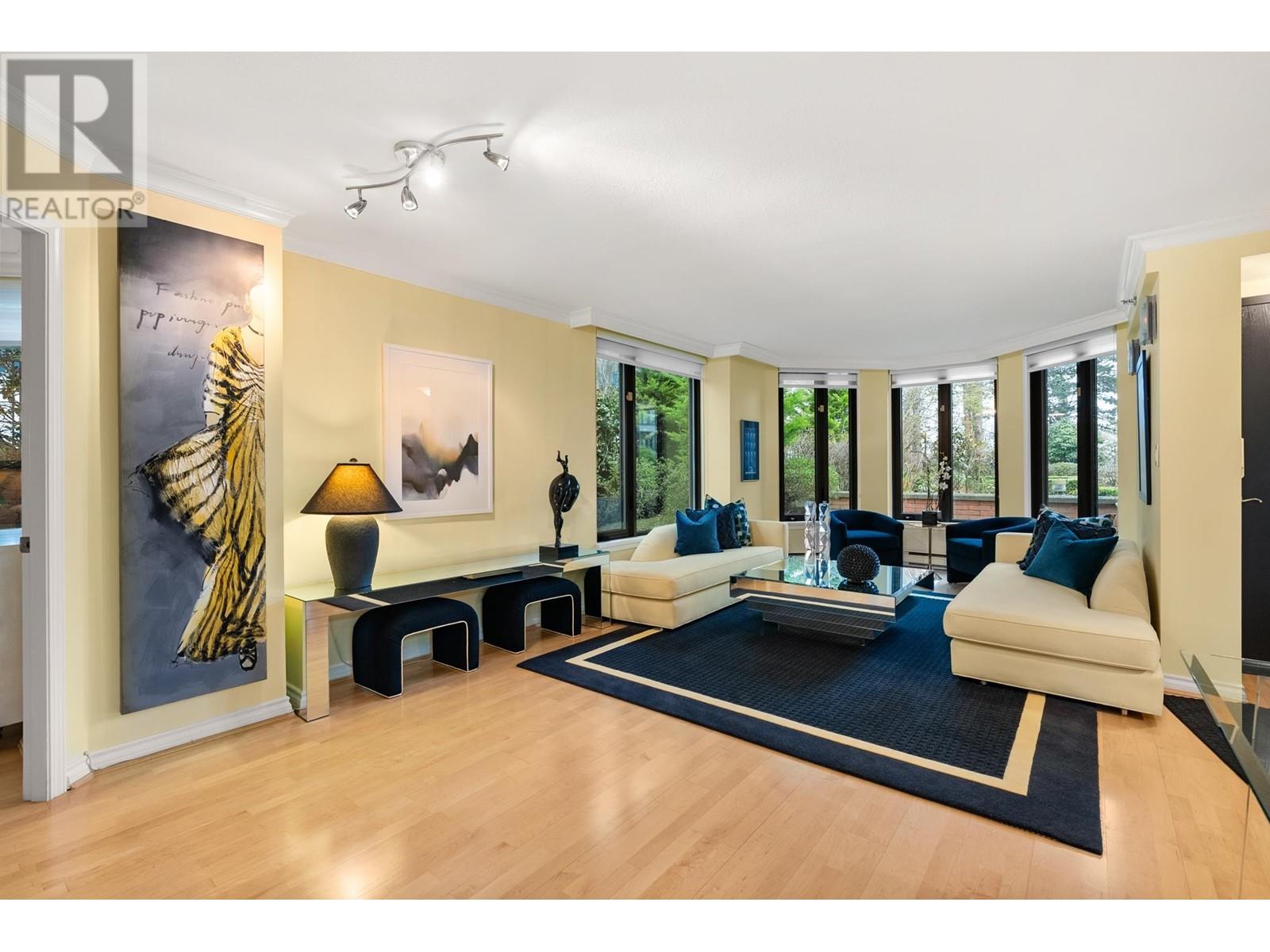 11 2201 Pine Street, Vancouver, British Columbia  V6J 5E7 - Photo 1 - R2864713