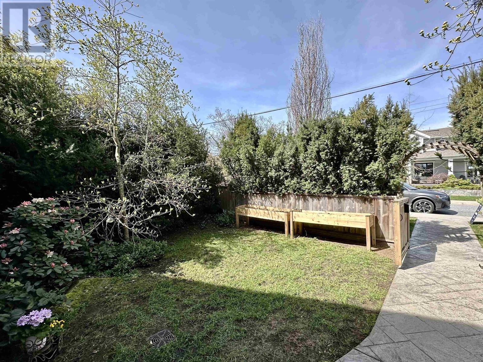 353 E 12th Street, North Vancouver, British Columbia  V7L 2K1 - Photo 29 - R2864786