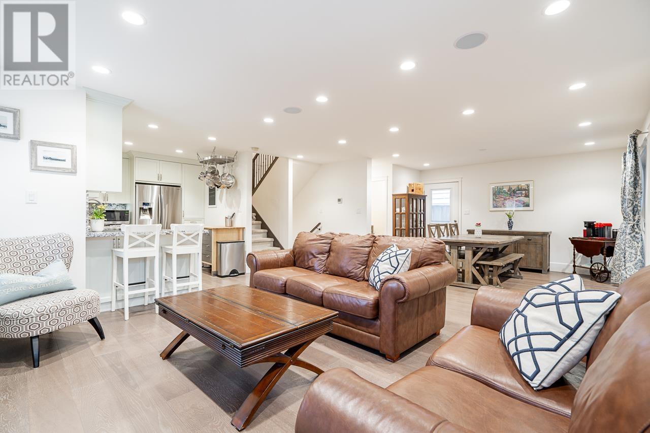 353 E 12th Street, North Vancouver, British Columbia  V7L 2K1 - Photo 7 - R2864786