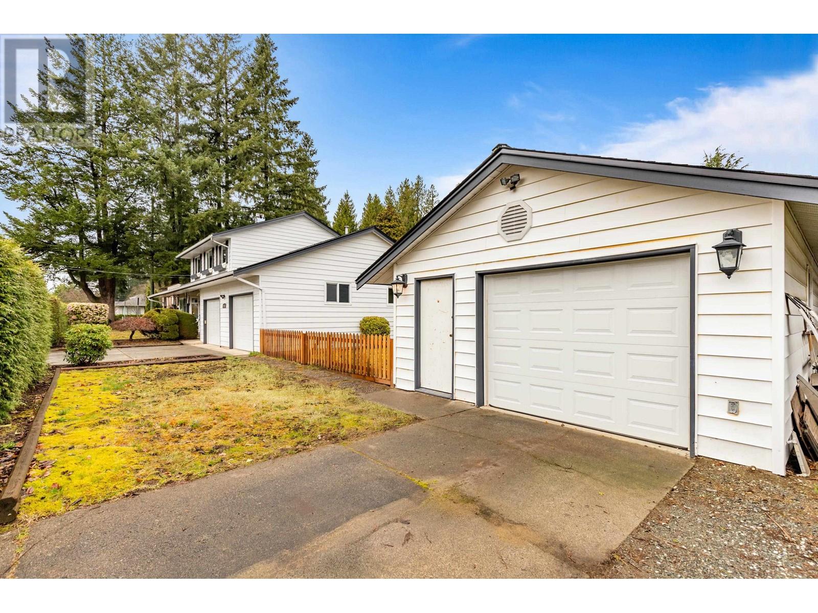 21621 123 Avenue, Maple Ridge, British Columbia  V2X 4C4 - Photo 2 - R2864652