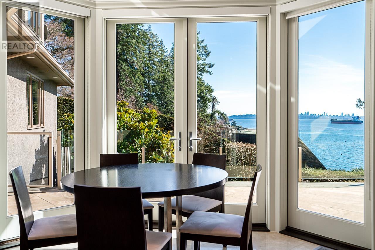 4660 S Piccadilly, West Vancouver, British Columbia  V7V 3E8 - Photo 11 - R2864668