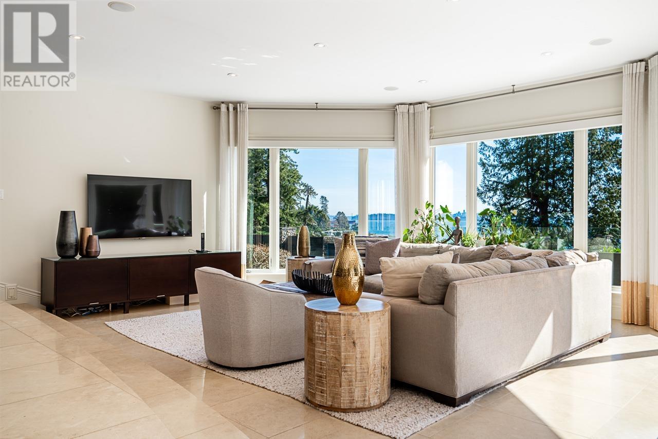 4660 S Piccadilly, West Vancouver, British Columbia  V7V 3E8 - Photo 13 - R2864668