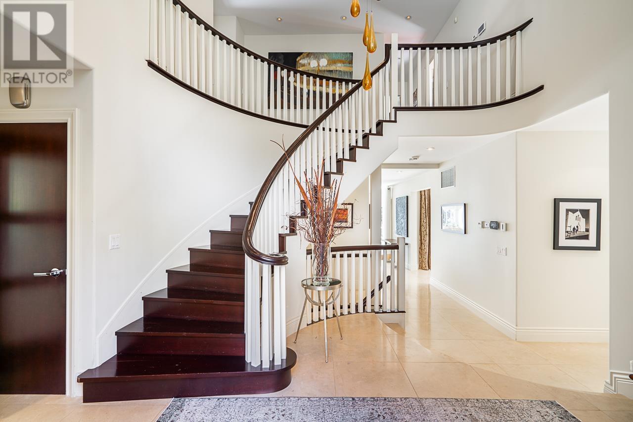 4660 S Piccadilly, West Vancouver, British Columbia  V7V 3E8 - Photo 5 - R2864668