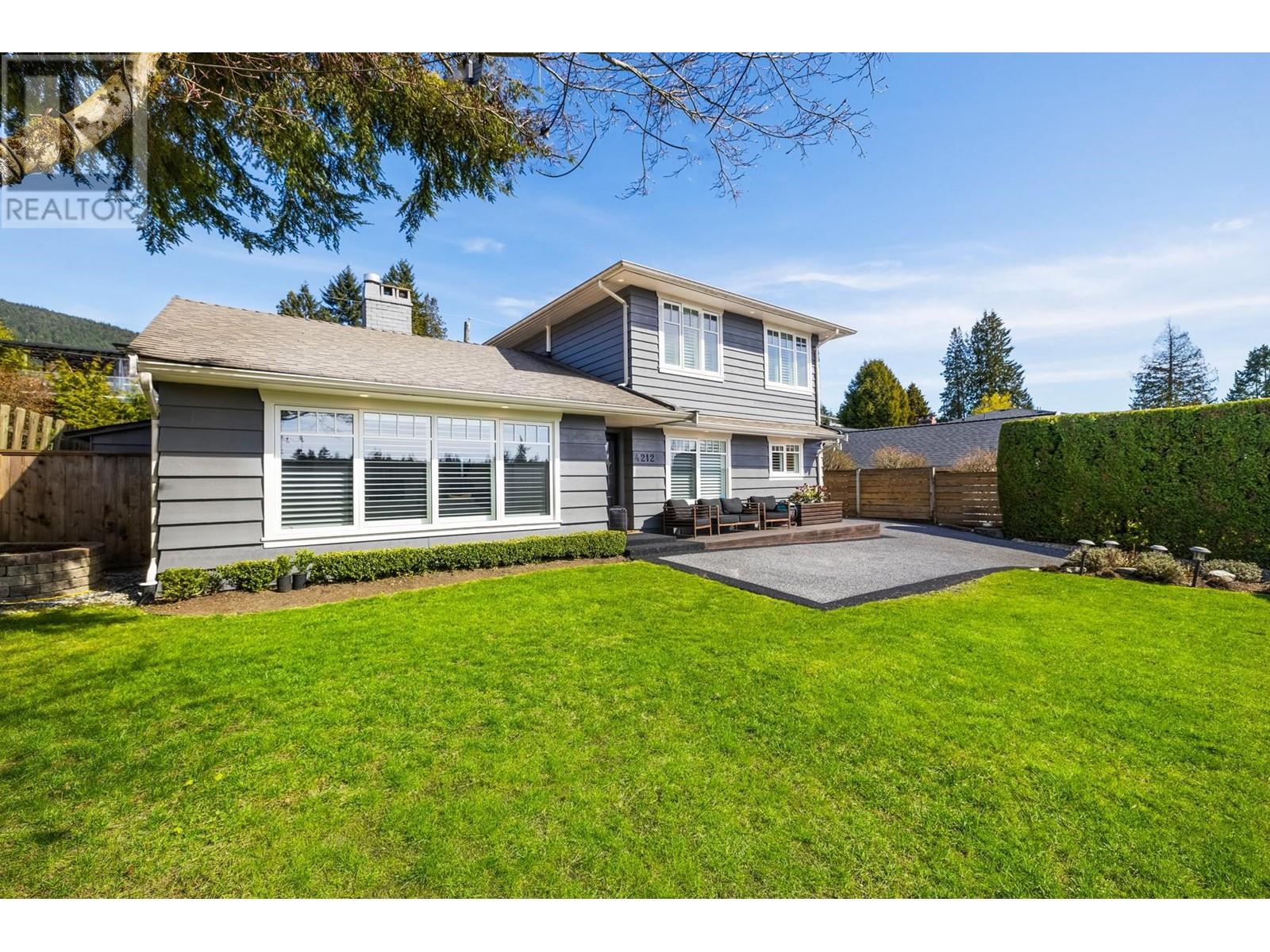 4212 Highland Boulevard, North Vancouver, British Columbia  V7R 2Z6 - Photo 2 - R2864706
