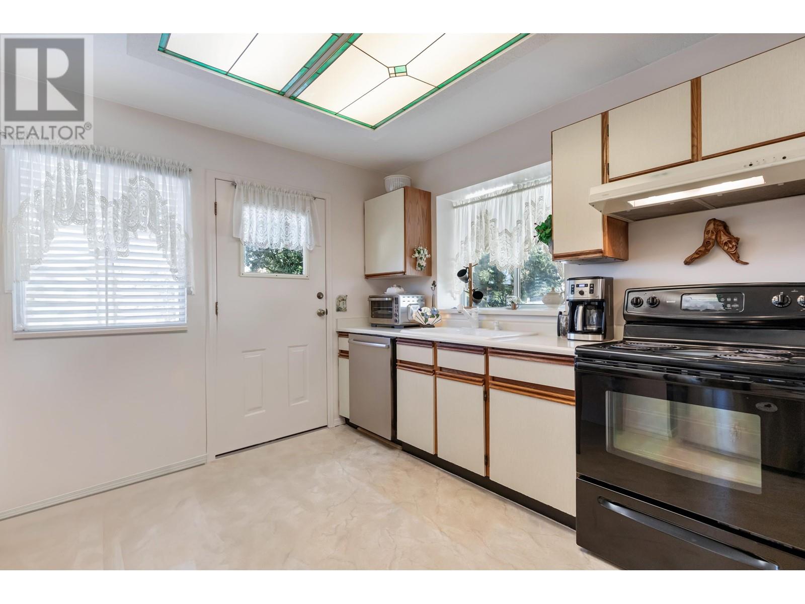 434 Mundy Street, Coquitlam, British Columbia  V3K 5N1 - Photo 13 - R2864860