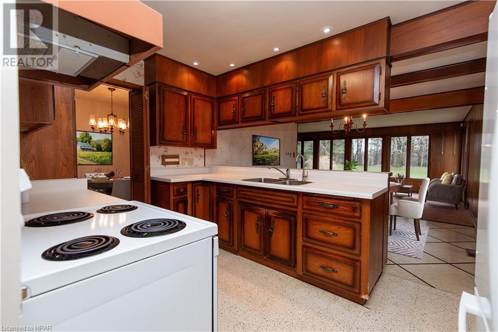 158 Devon Street, Stratford, Ontario  N5A 2Z3 - Photo 11 - 40564306