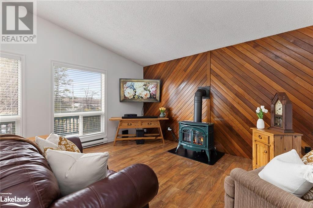 1751 Cedar Lane, Bracebridge, Ontario  P1L 1W9 - Photo 2 - 40563830