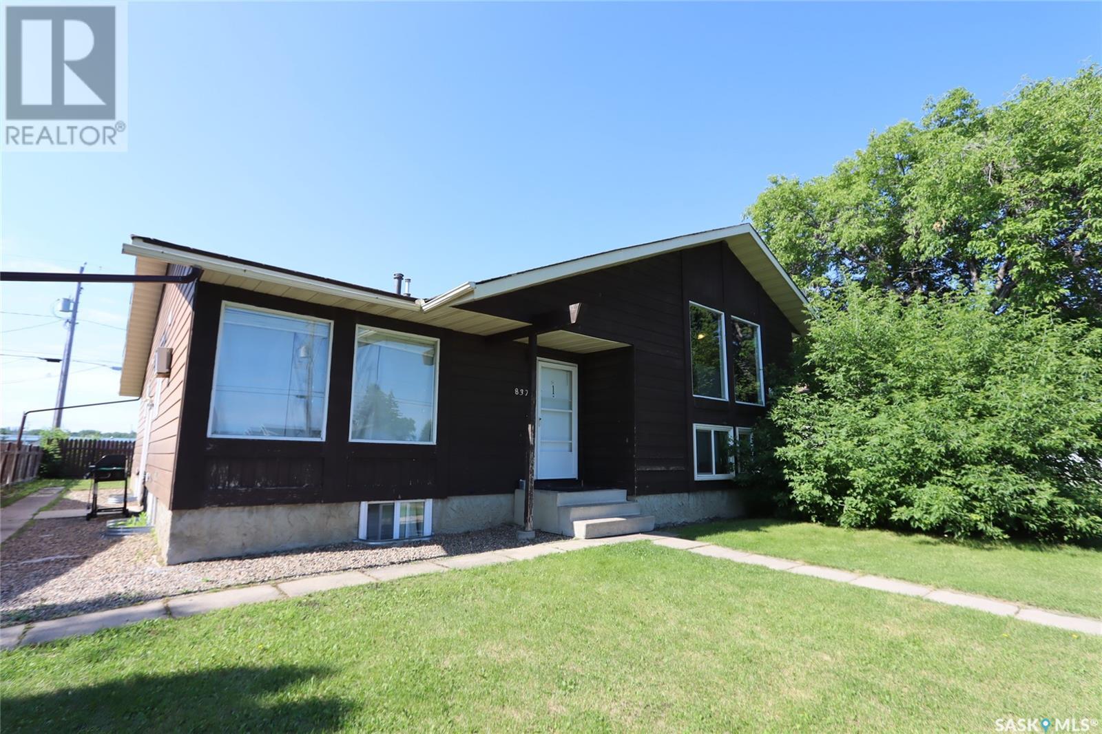 835-837 7th STREET E, prince albert, Saskatchewan