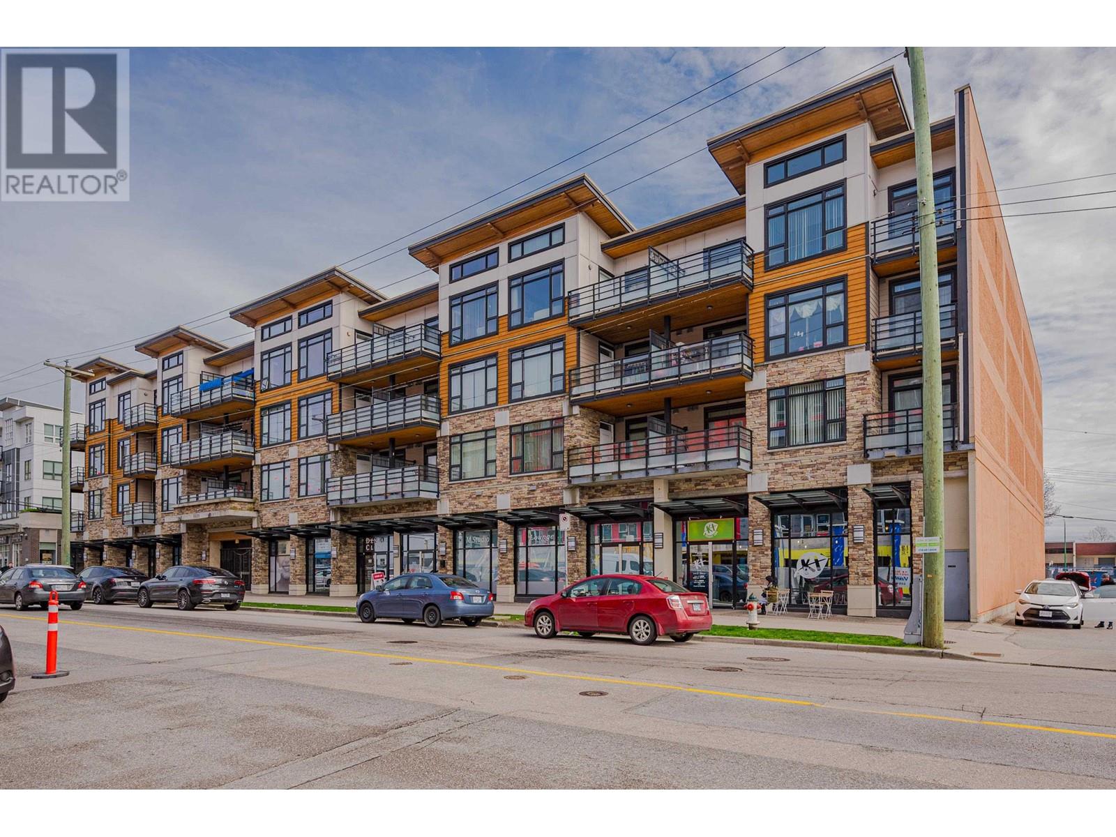 211 6888 Royal Oak Avenue, Burnaby, British Columbia  V5J 4J2 - Photo 3 - R2864793