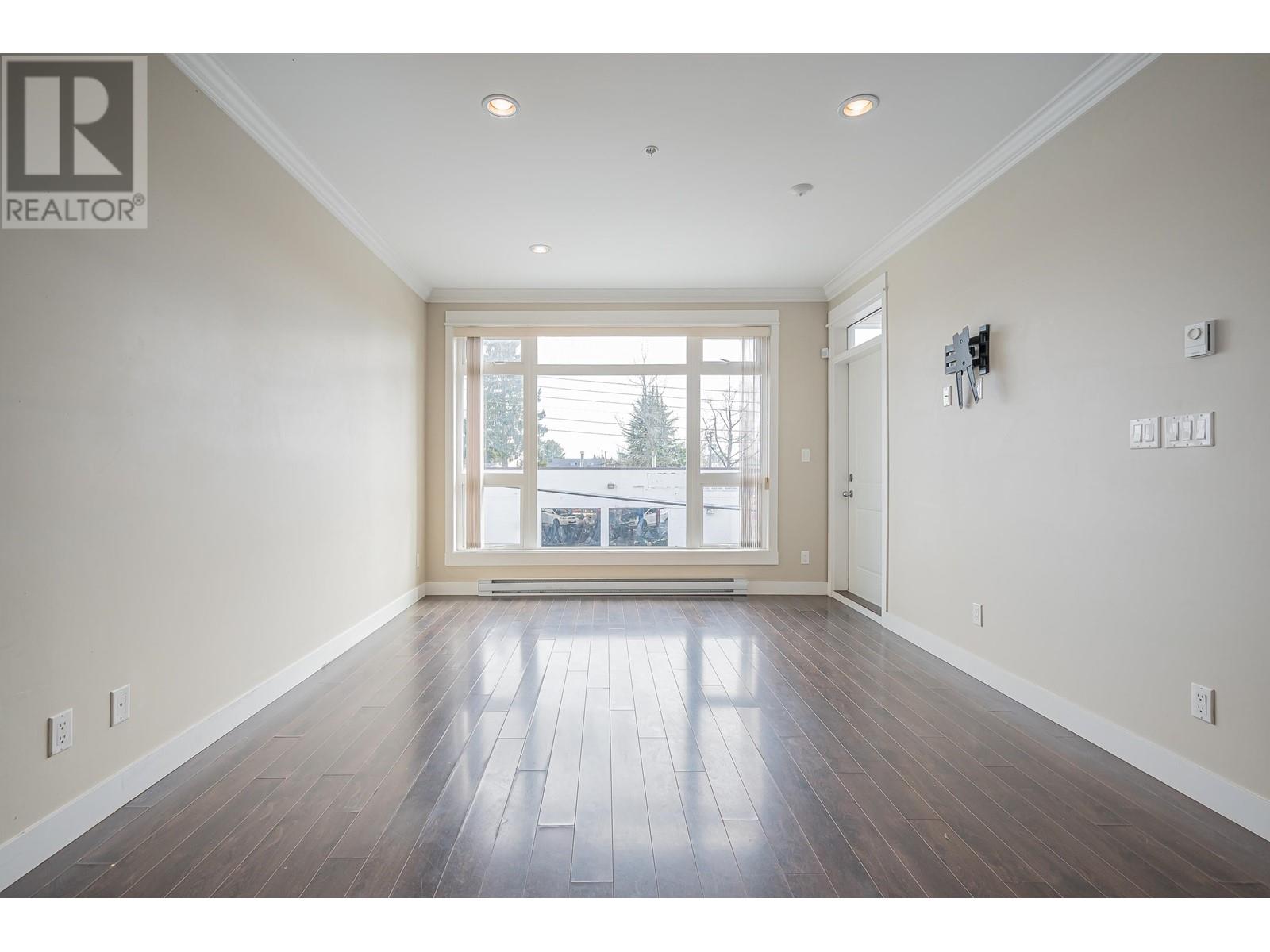 211 6888 Royal Oak Avenue, Burnaby, British Columbia  V5J 4J2 - Photo 11 - R2864793