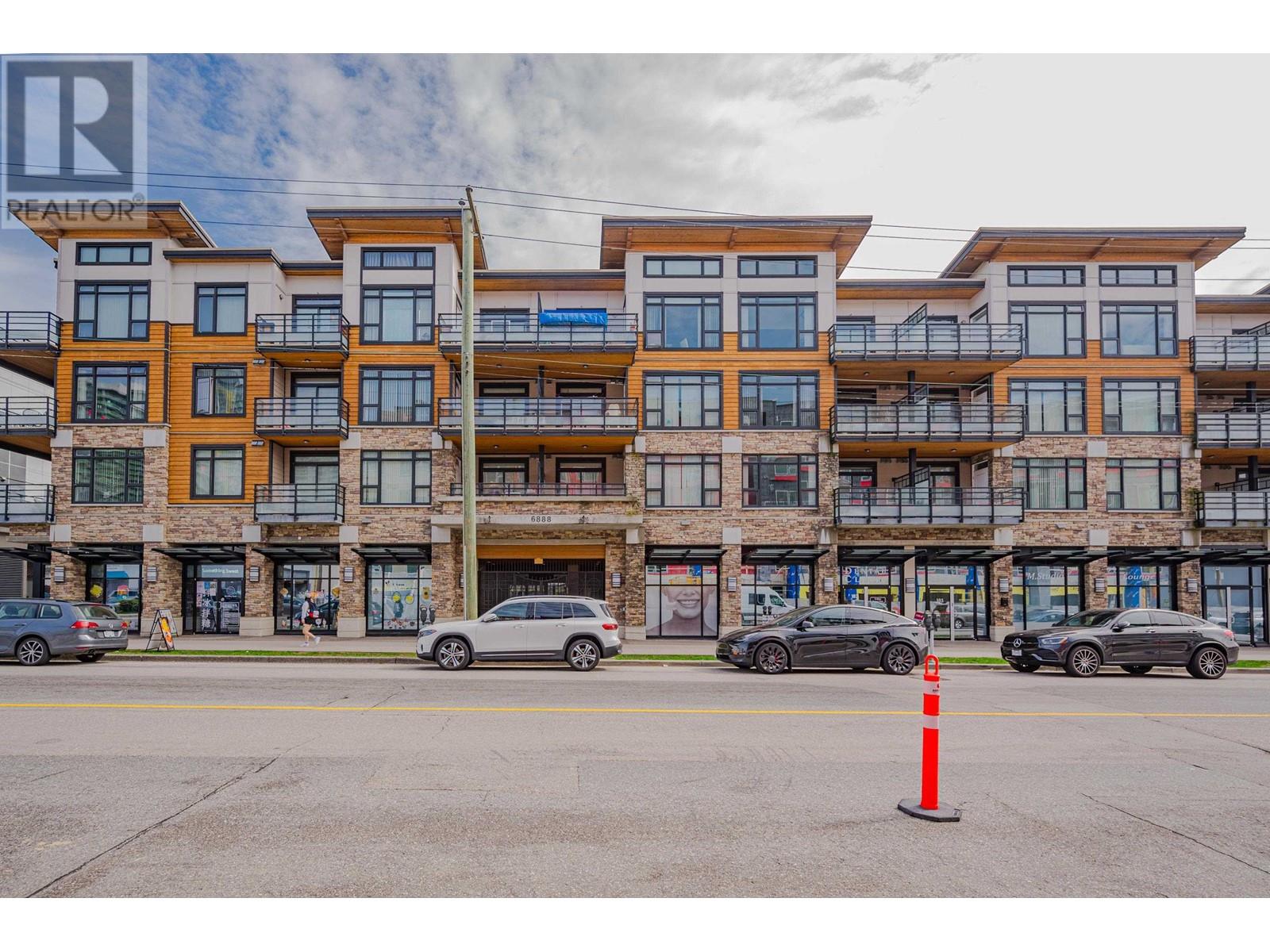 211 6888 Royal Oak Avenue, Burnaby, British Columbia  V5J 4J2 - Photo 2 - R2864793