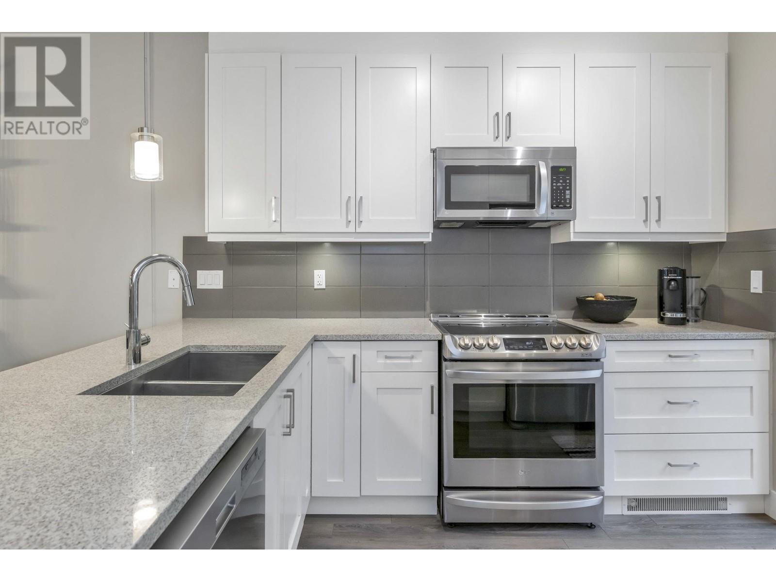 104 1405 Dayton Street, Coquitlam, British Columbia  V3E 0L4 - Photo 10 - R2864747