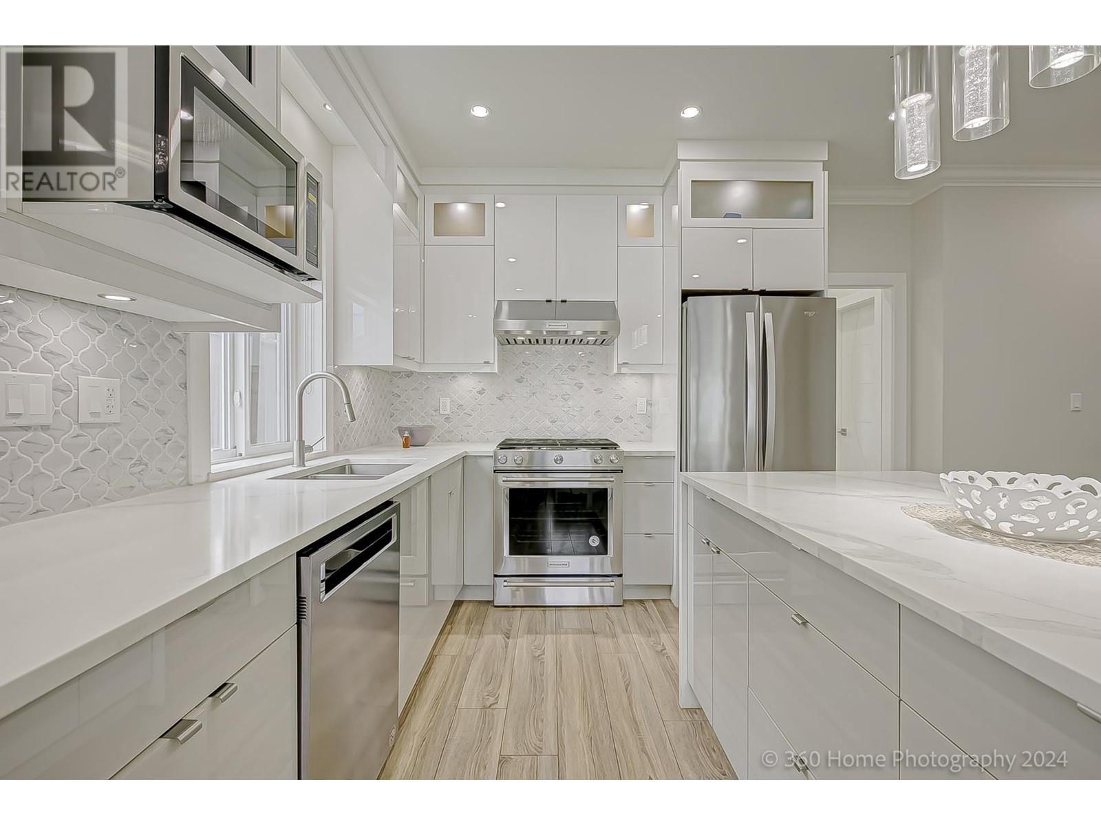 6425 Balmoral Street, Burnaby, British Columbia  V5E 2P1 - Photo 9 - R2864749