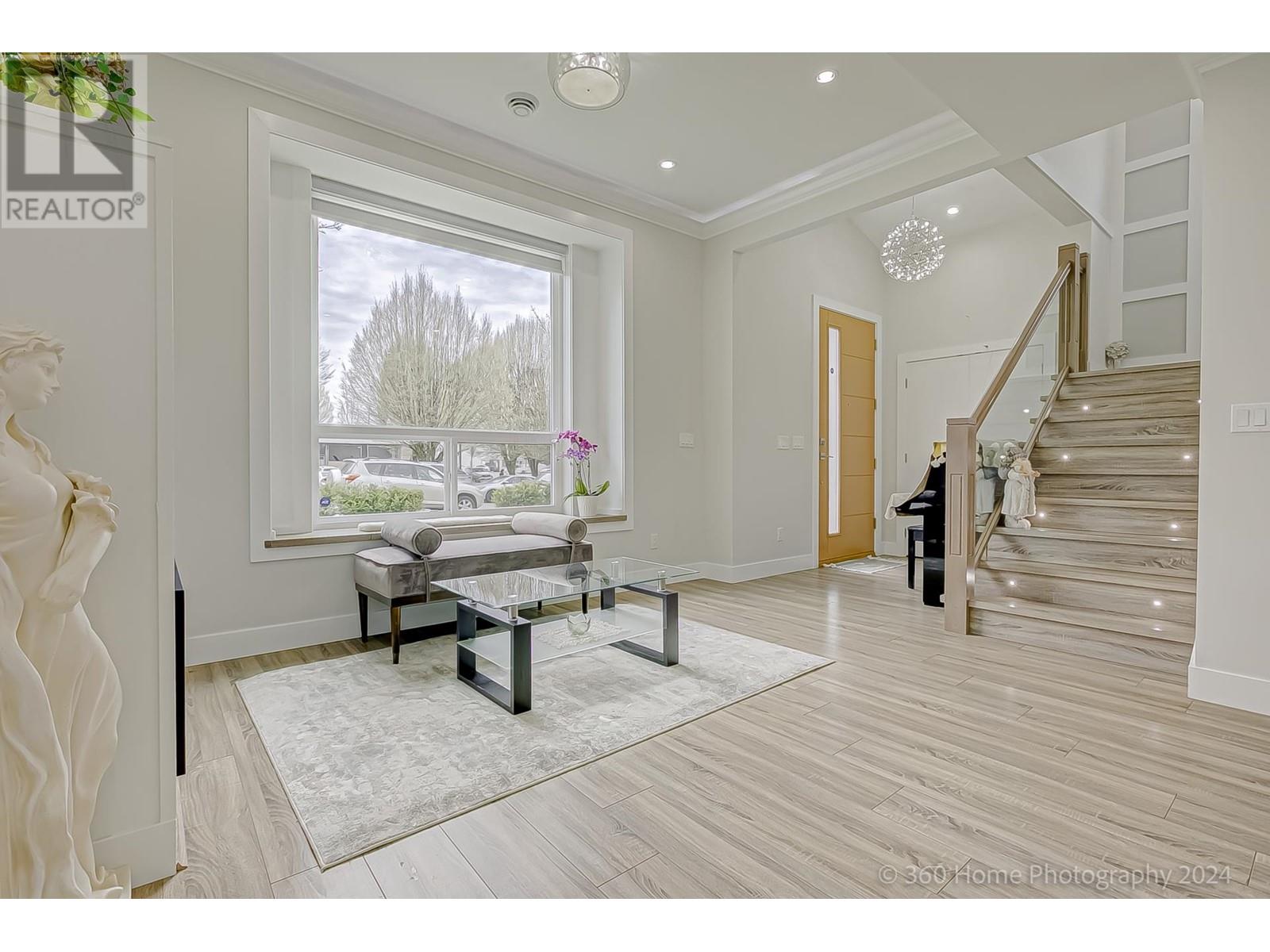 6425 Balmoral Street, Burnaby, British Columbia  V5E 2P1 - Photo 4 - R2864749